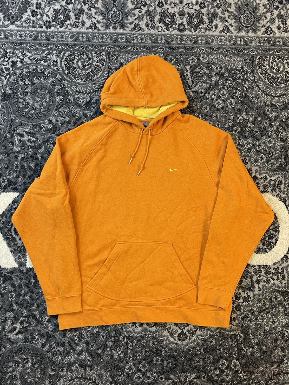 Vintage Vintage Orange Nike Hoodie Size XXL Size US XXL / EU 58 / 5 - 1 Thumbnail