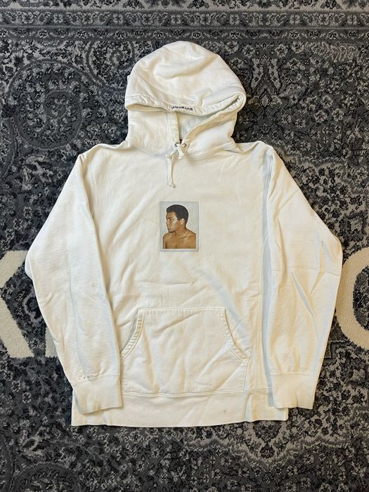 Supreme 2025 ali hoodie