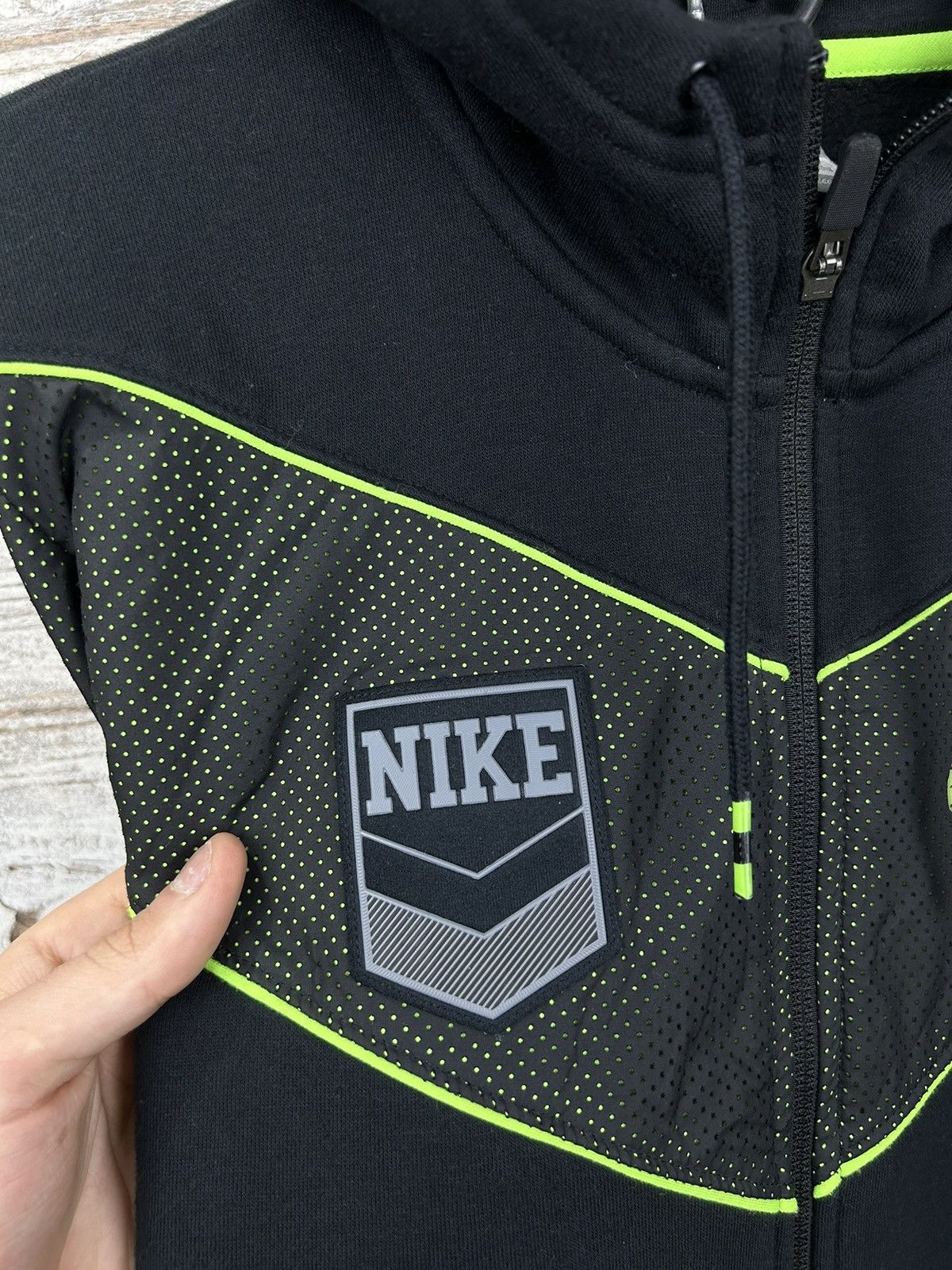 Nike Mens Vintage Nike Zip Hoodie y2k streetwear track jacket Size US S / EU 44-46 / 1 - 4 Thumbnail