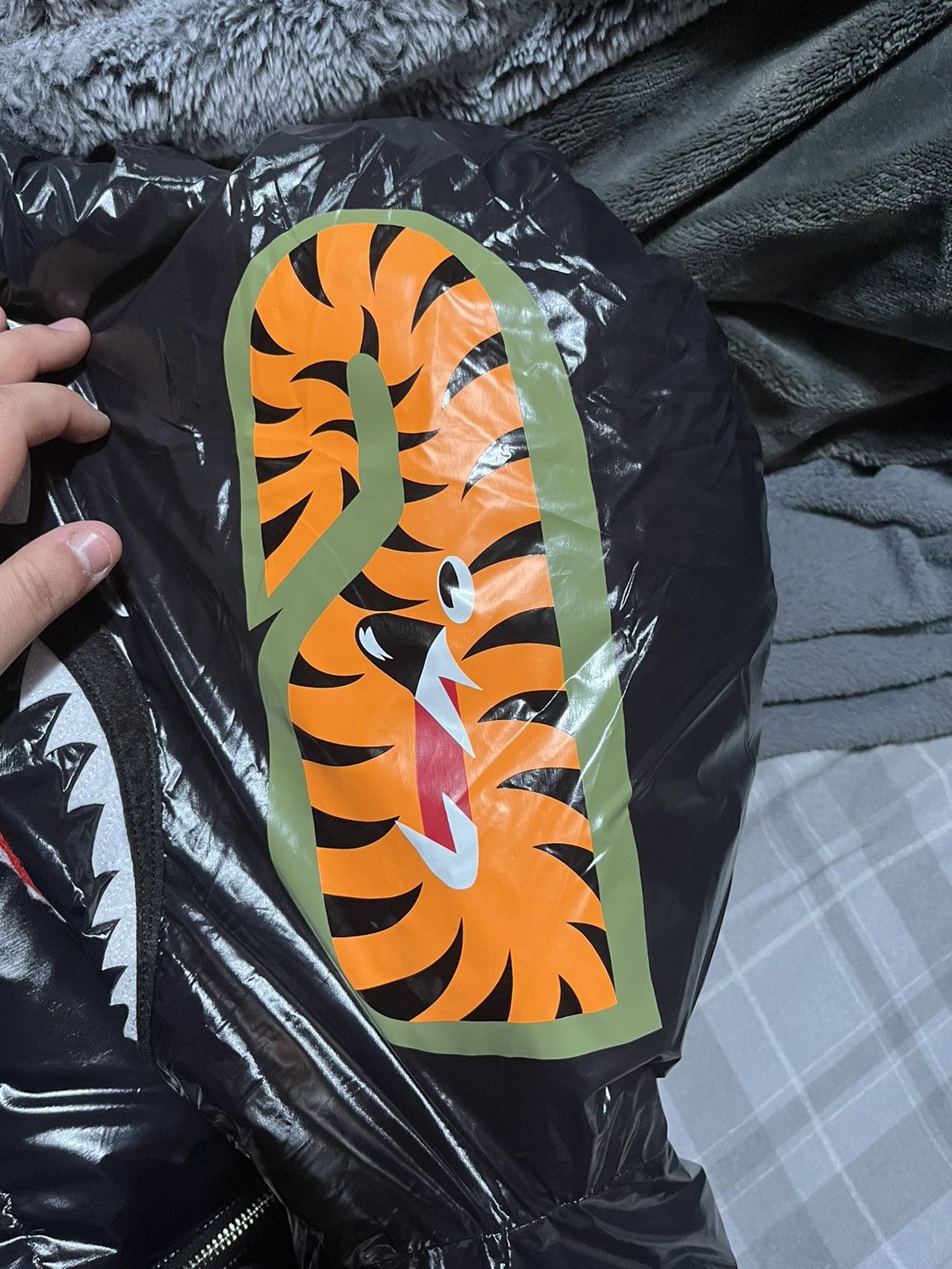 Bape Glossy Shark Down Jacket Size US XL / EU 56 / 4 - 4 Thumbnail