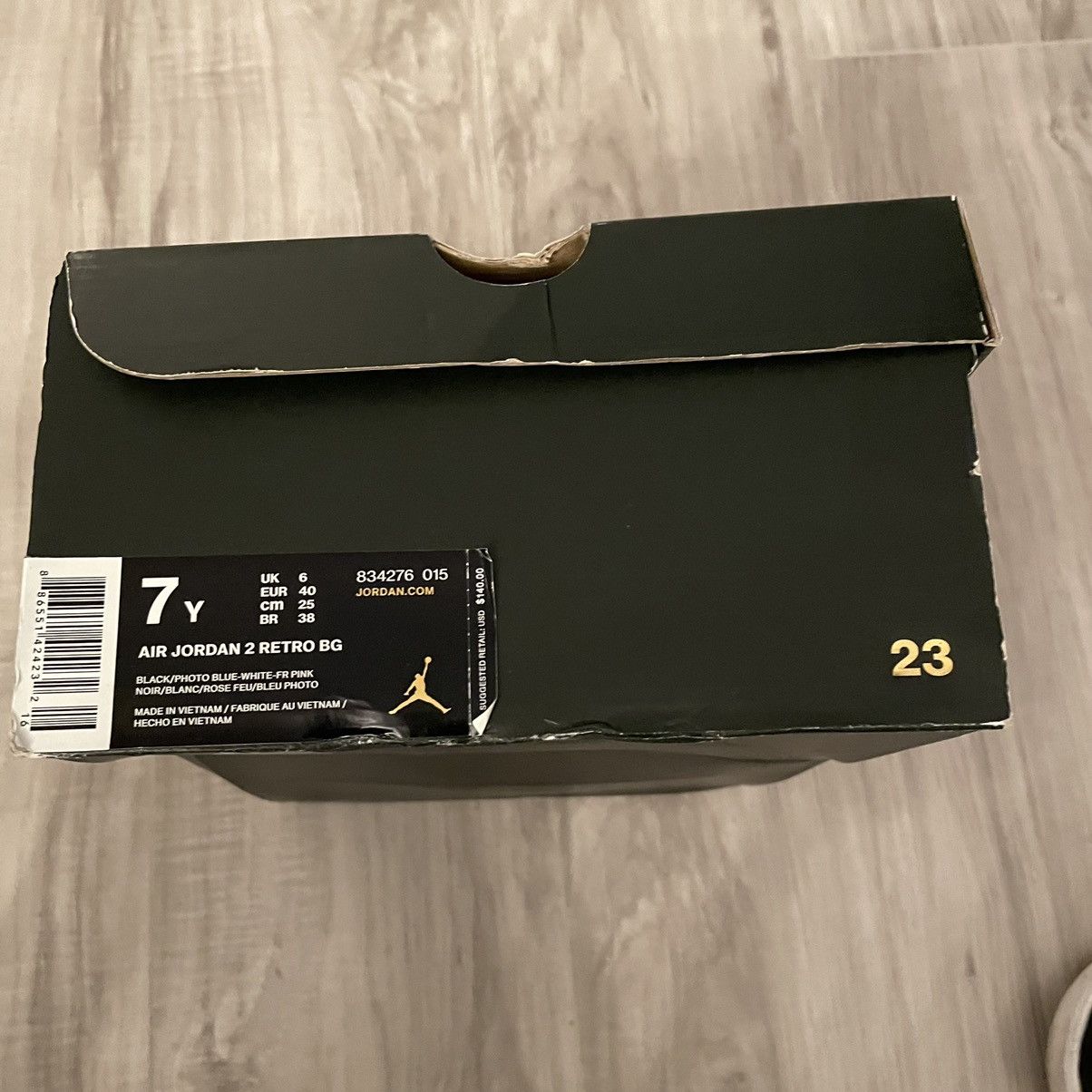 Jordan Brand Air Jordan 2 Retro BG Radio Raheem Size 7 Size US 7 / EU 40 - 4 Thumbnail