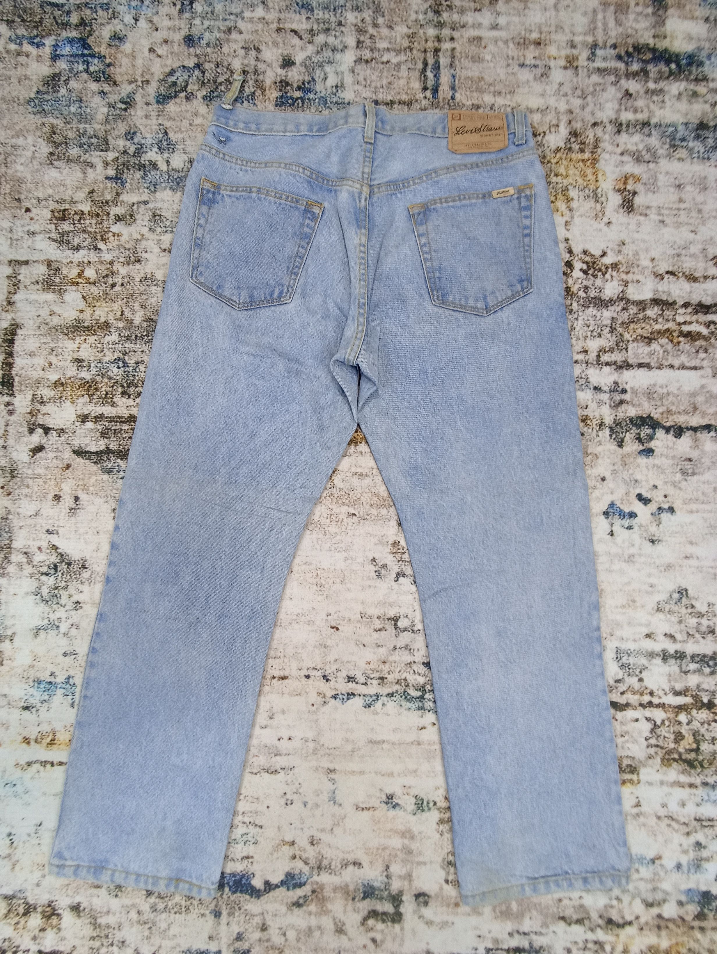Jean × Levi's × Vintage Vintage Levi's Signature Light Wash Jeans 34x29 - J061 Size US 34 / EU 50 - 2 Thumbnail