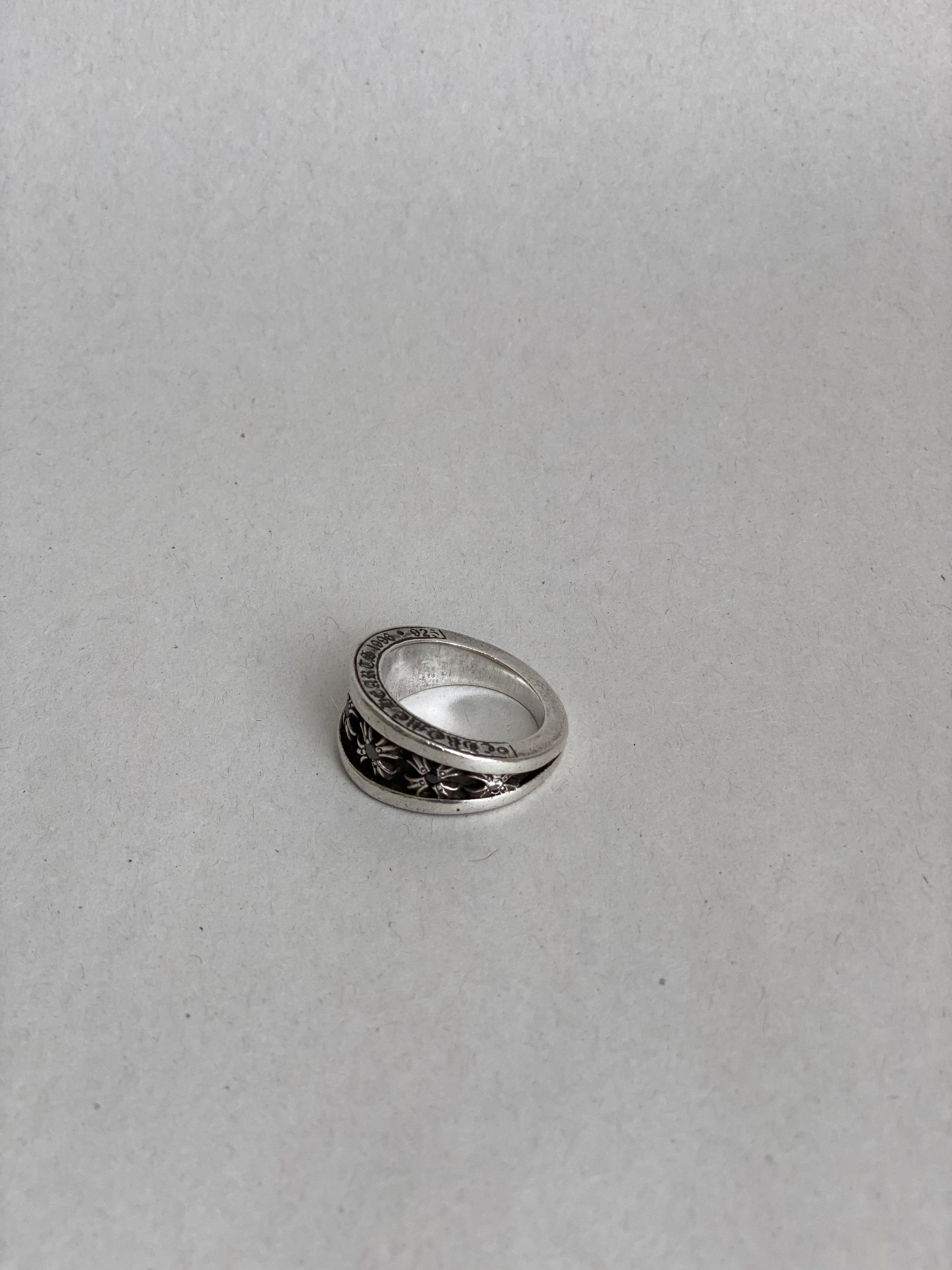 Chrome Hearts Chrome Hearts Ring Narrow V Band Ring with Black Diamonds Size ONE SIZE - 2 Thumbnail