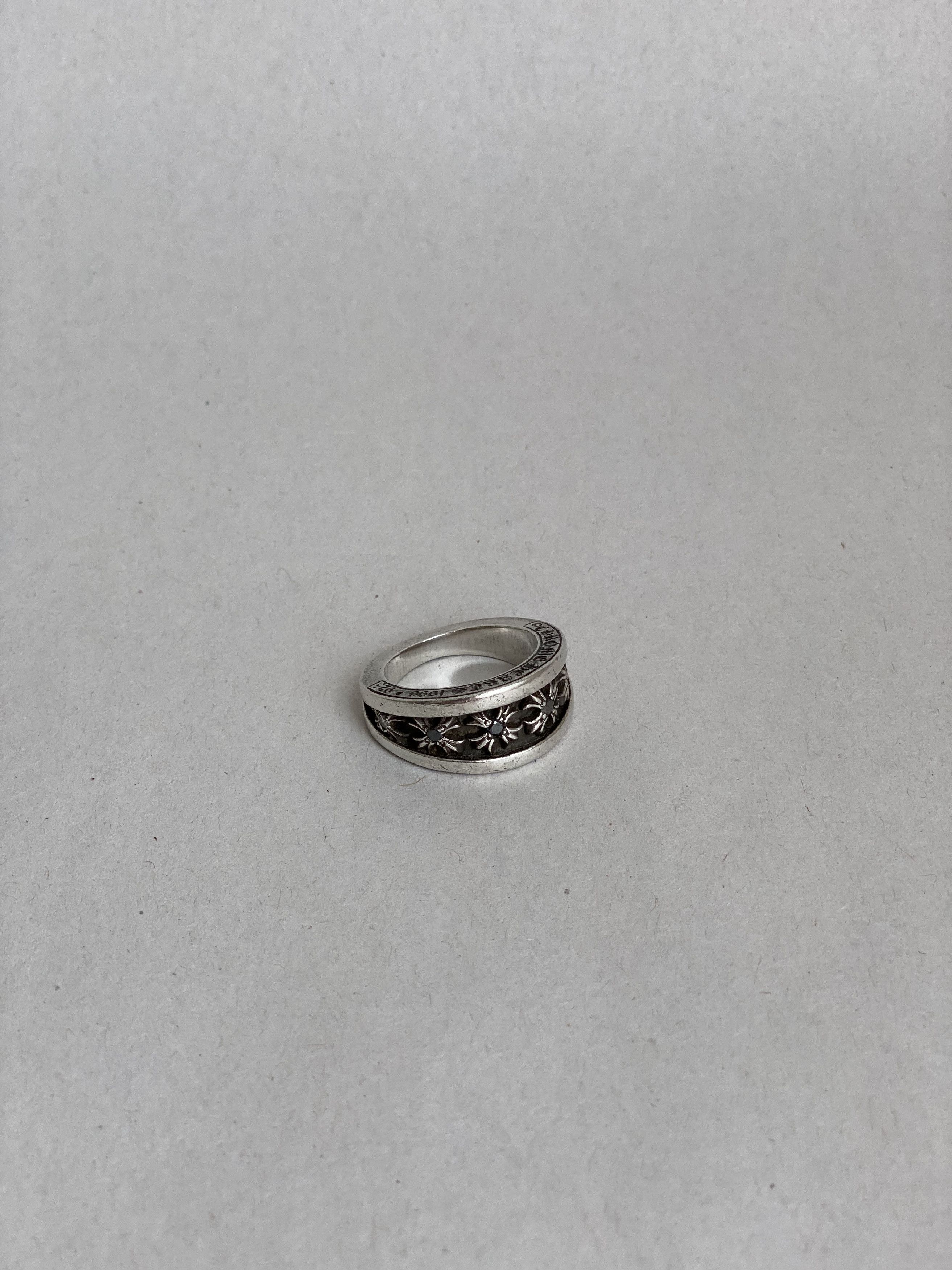 Chrome Hearts Chrome Hearts Ring Narrow V Band Ring with Black Diamonds Size ONE SIZE - 1 Thumbnail