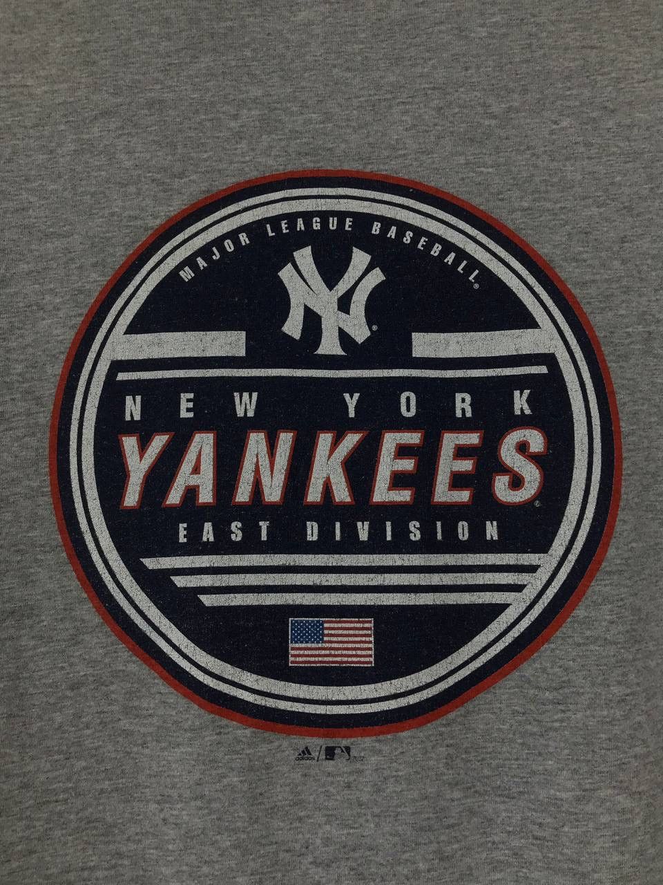 Adidas × New York Yankees × Vintage New York Yankees vintage adidas sportwear tee Size US M / EU 48-50 / 2 - 9 Thumbnail