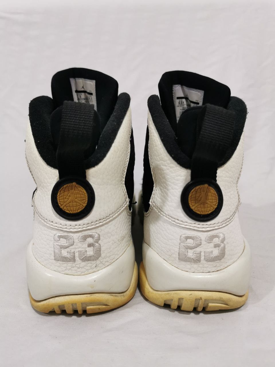 Jordan Brand Nike Jordan 9 Retro City of Flight (GS) 302359-021 Size US 6.5 / EU 39-40 - 8 Thumbnail