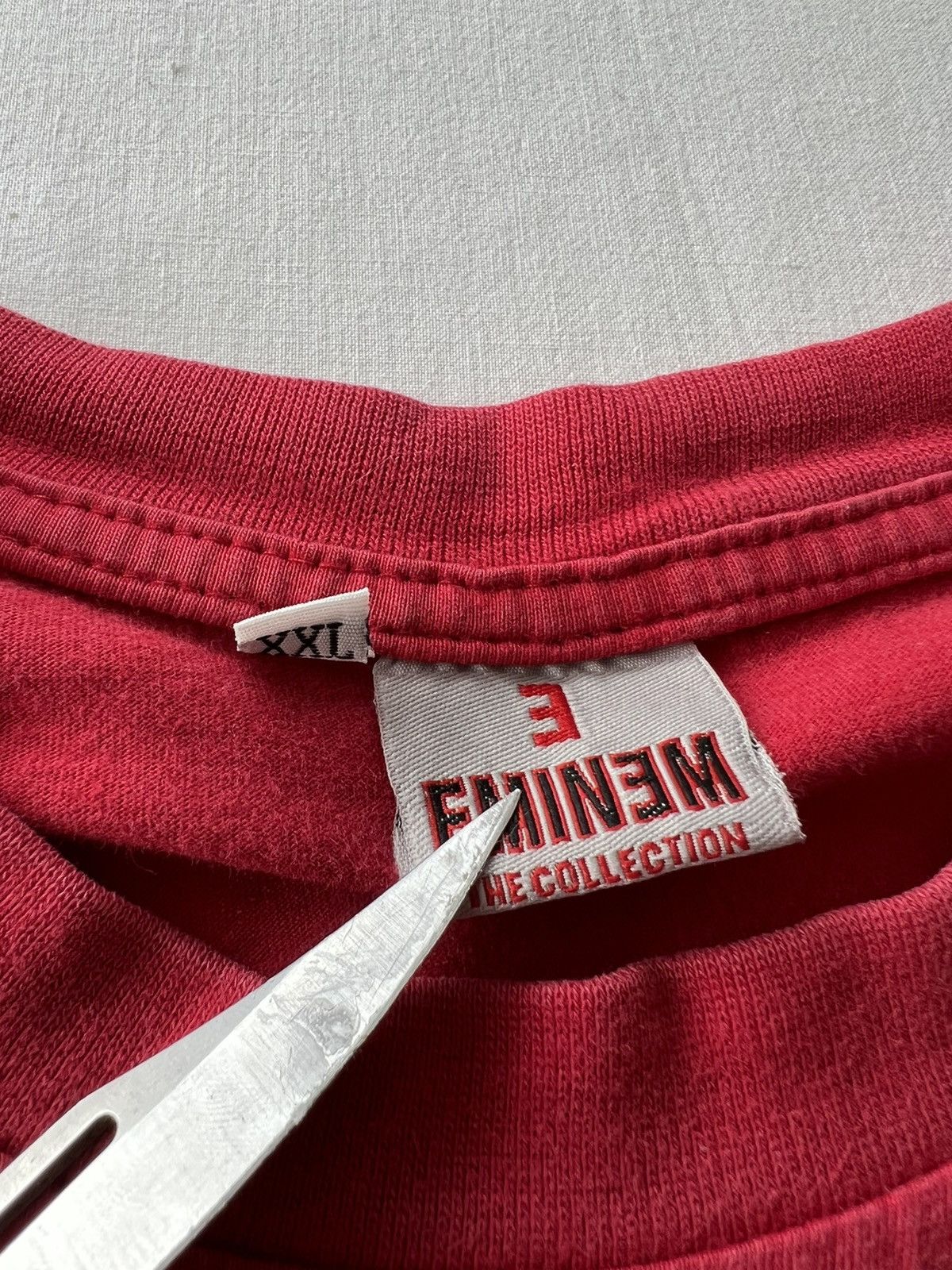 Band Tees Vintage 2000s Eminem Red Tee (Dr. Dre 50 Cent) Size US XL / EU 56 / 4 - 12 Thumbnail