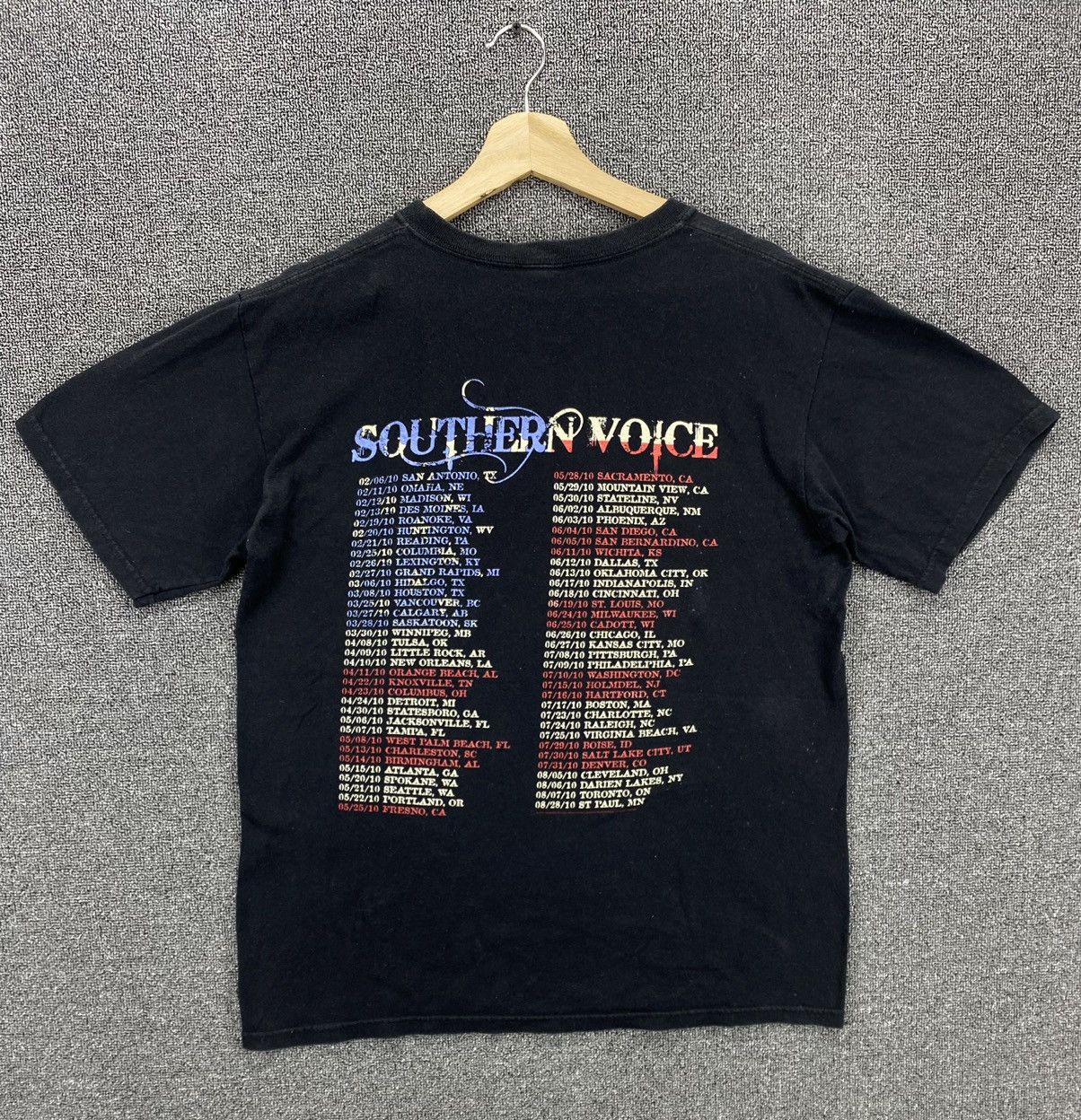 Band Tees Tim McGraw Southern Voice Tour Tees Rock Band Tees T Shirts Size US M / EU 48-50 / 2 - 9 Thumbnail