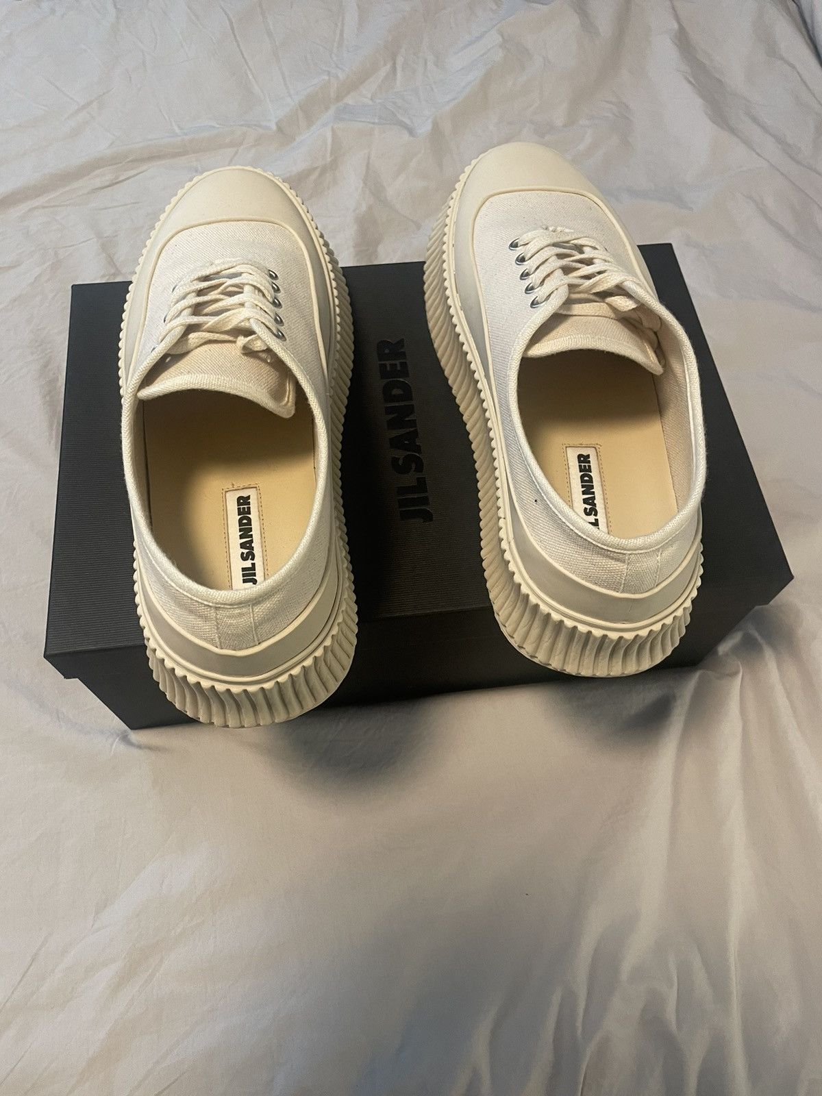 Jil Sander Jil Sander Off White Canvas Sneakers Size 41 (fits 42 too) Size US 8 / EU 41 - 2 Thumbnail
