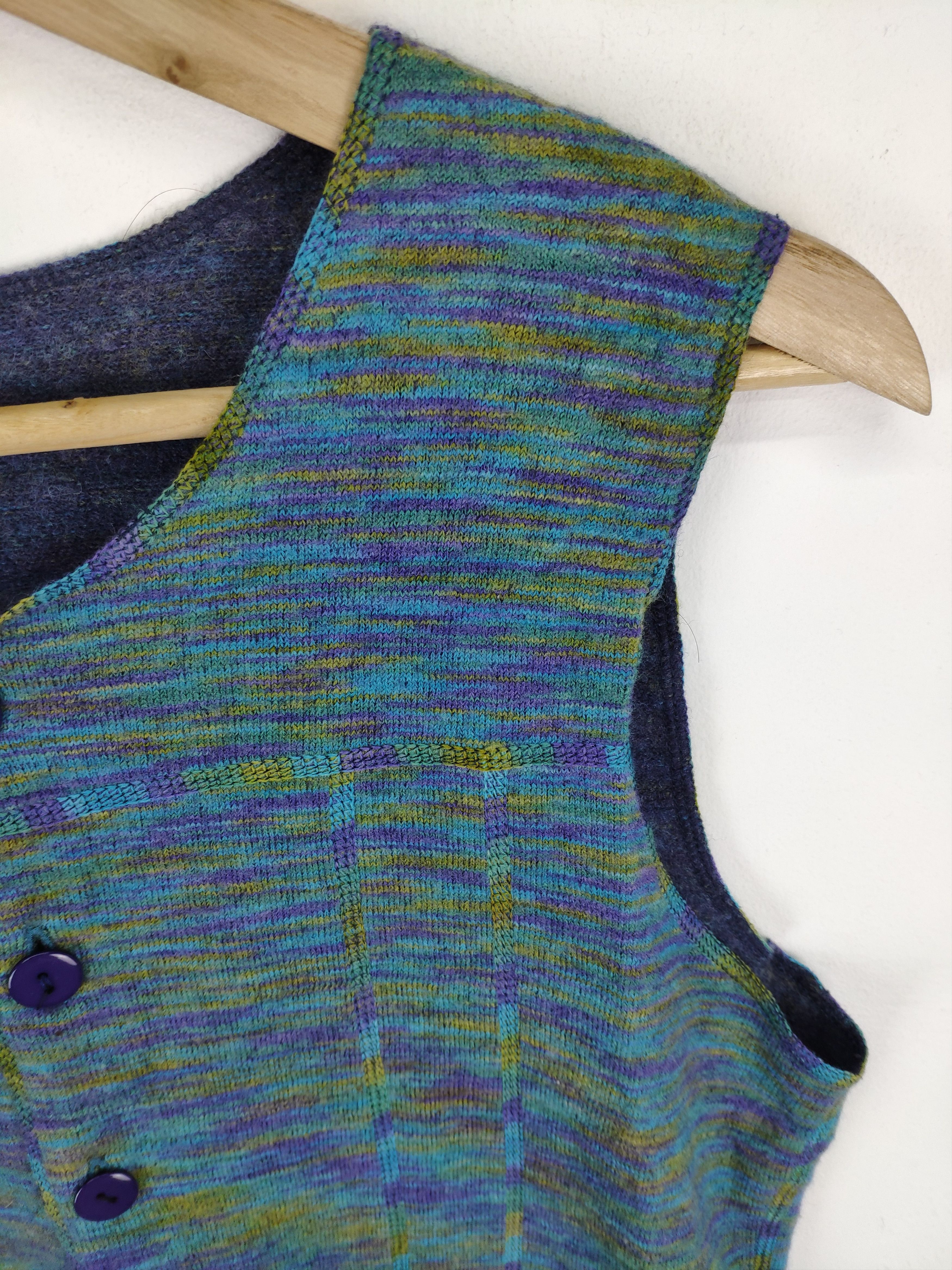 Aran Isles Knitwear × Japanese Brand × Vintage Vintage Wool Knit Cardigan Vest Reversible Size S / US 4 / IT 40 - 5 Thumbnail