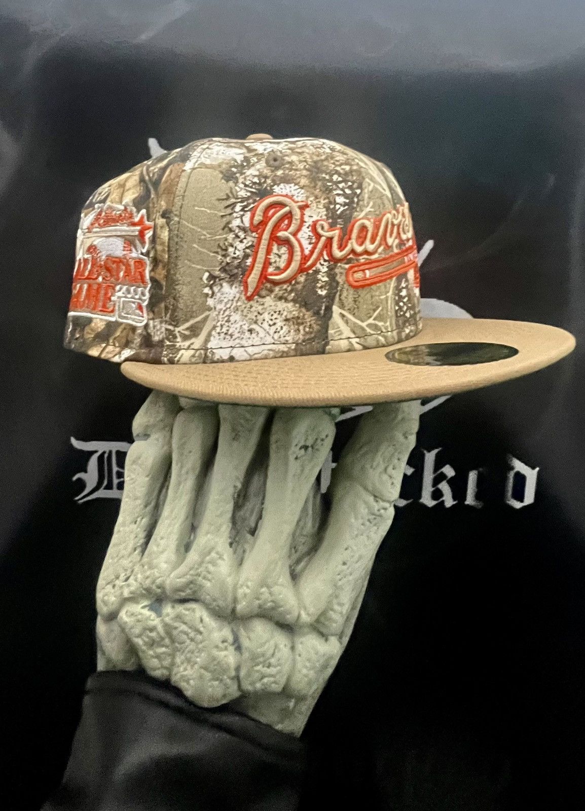Hat Club × MyFitteds × New Era 7 1/4 - Real Tree Atlanta Braves 2000 Exclusive Fitted Hat Size ONE SIZE - 1 Thumbnail