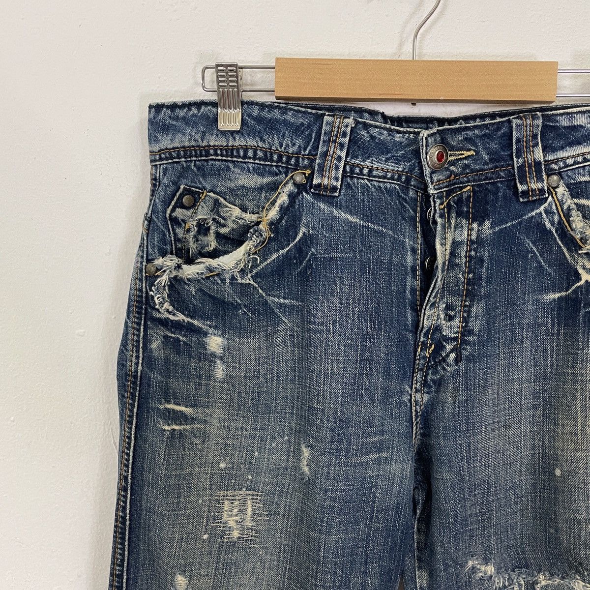 Japanese Brand Vintage Bonaventure Diamond Button Distressed Denim Jeans Size US 32 / EU 48 - 3 Thumbnail
