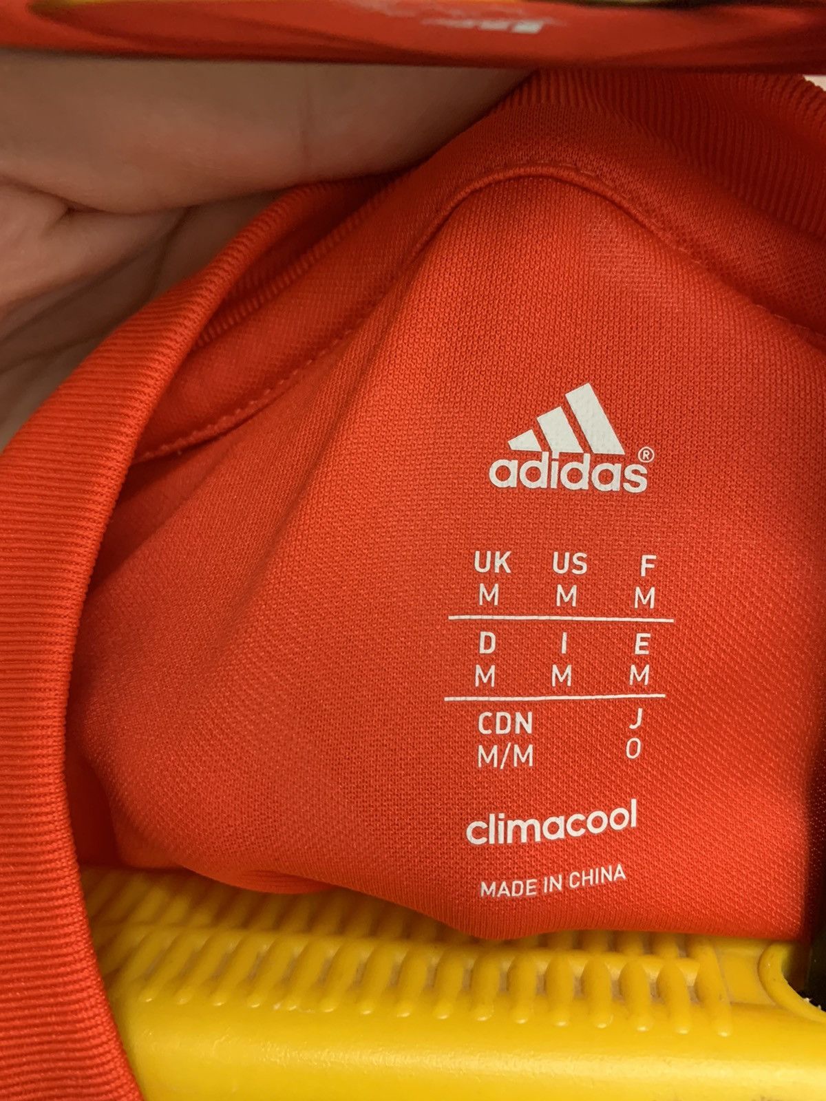 Adidas Scotland adidas soccer jersey vauhall M orange Size US M / EU 48-50 / 2 - 3 Thumbnail