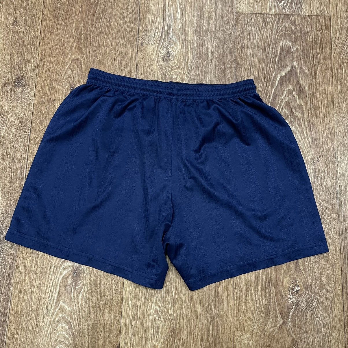 Adidas Vintage Adidas shorts streetwear y2k style casual buymypiece Size US 36 / EU 52 - 6 Thumbnail
