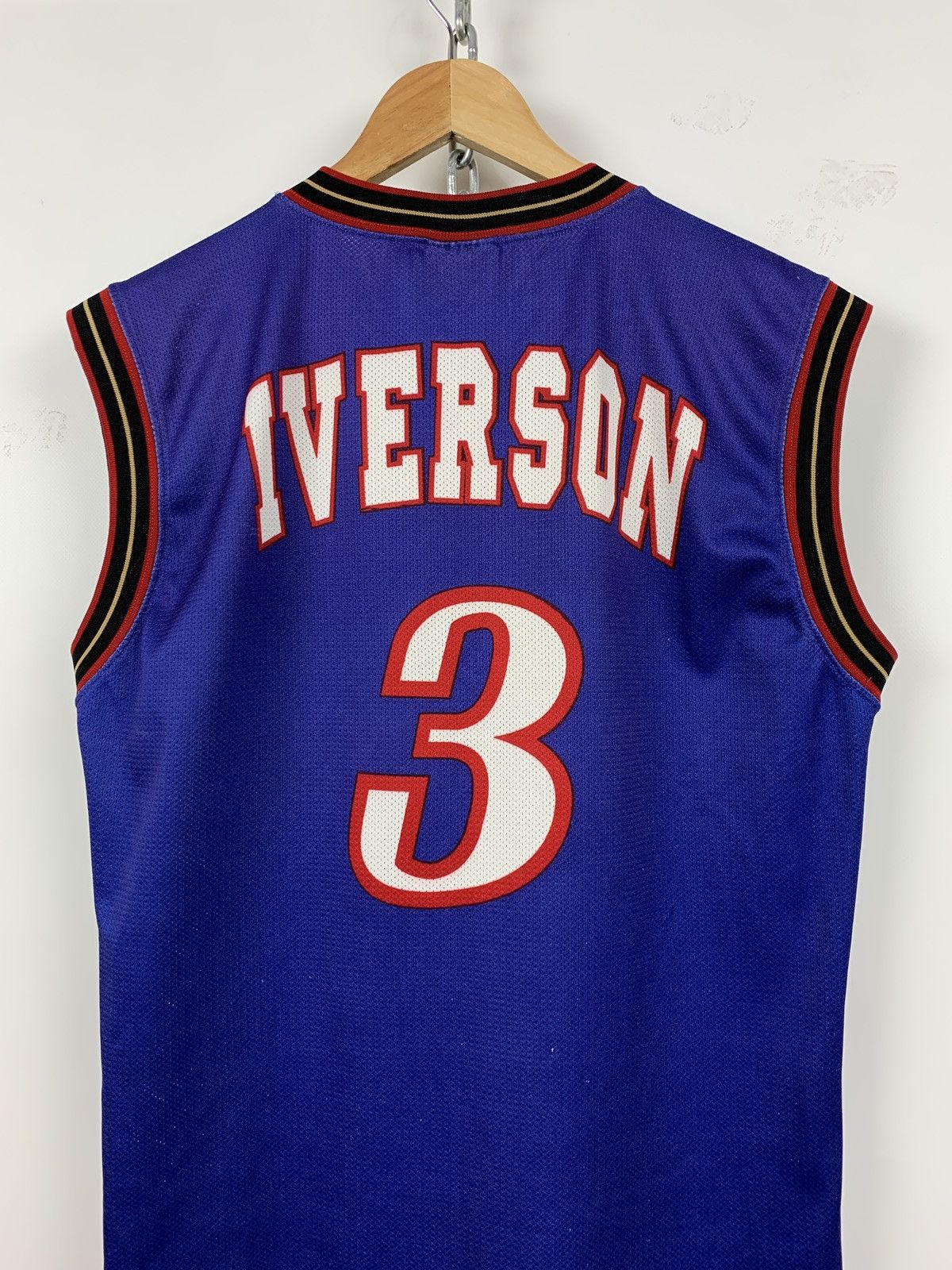 Champion Vintage Philadelphia Sixers #3 Allen Iverson Champion Jersey Size US M / EU 48-50 / 2 - 11 Thumbnail