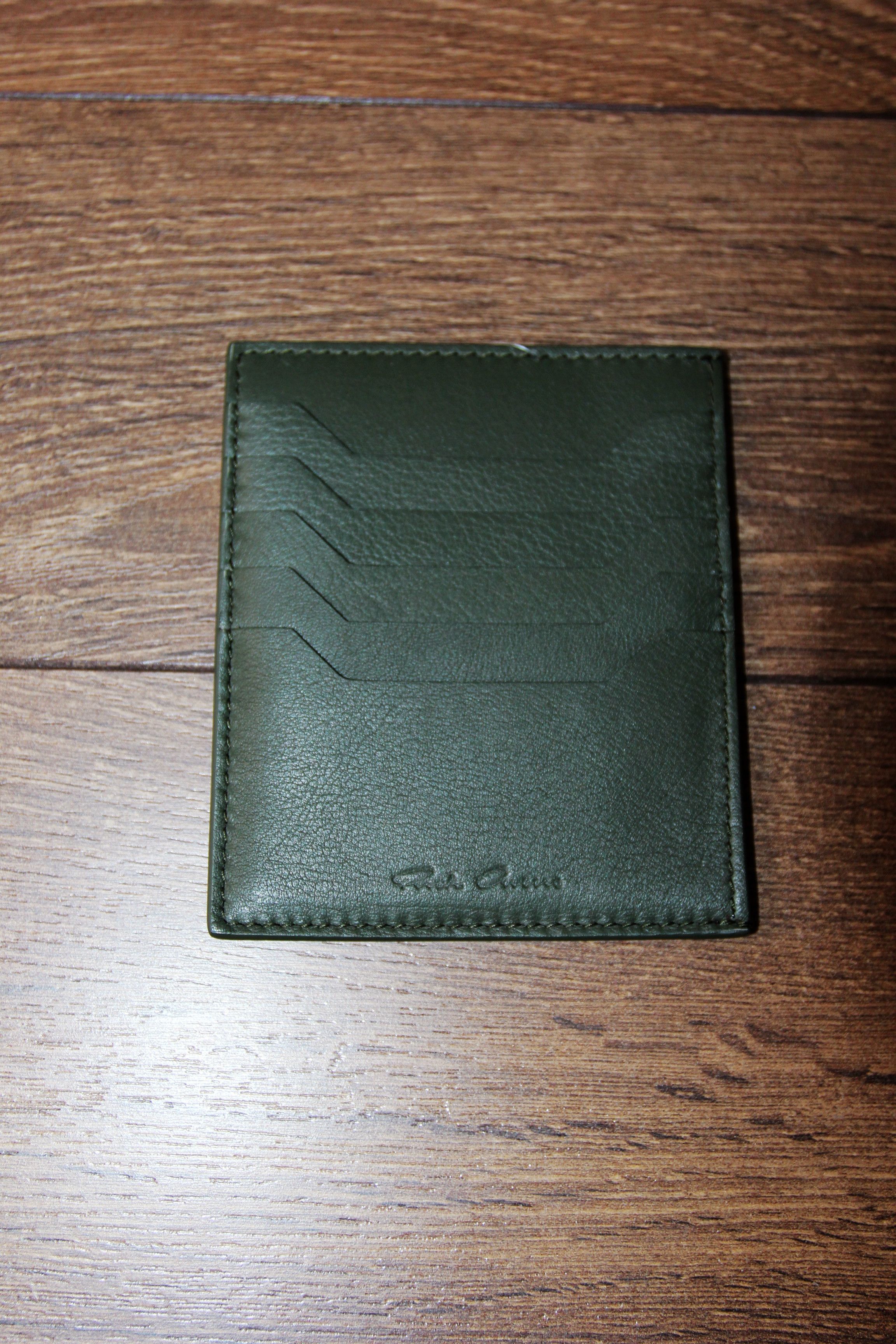 Rick Owens BNWT AW21 RICK OWENS "GETHSEMANE" SQUARE CC HOLDER GREEN Size ONE SIZE - 2 Thumbnail