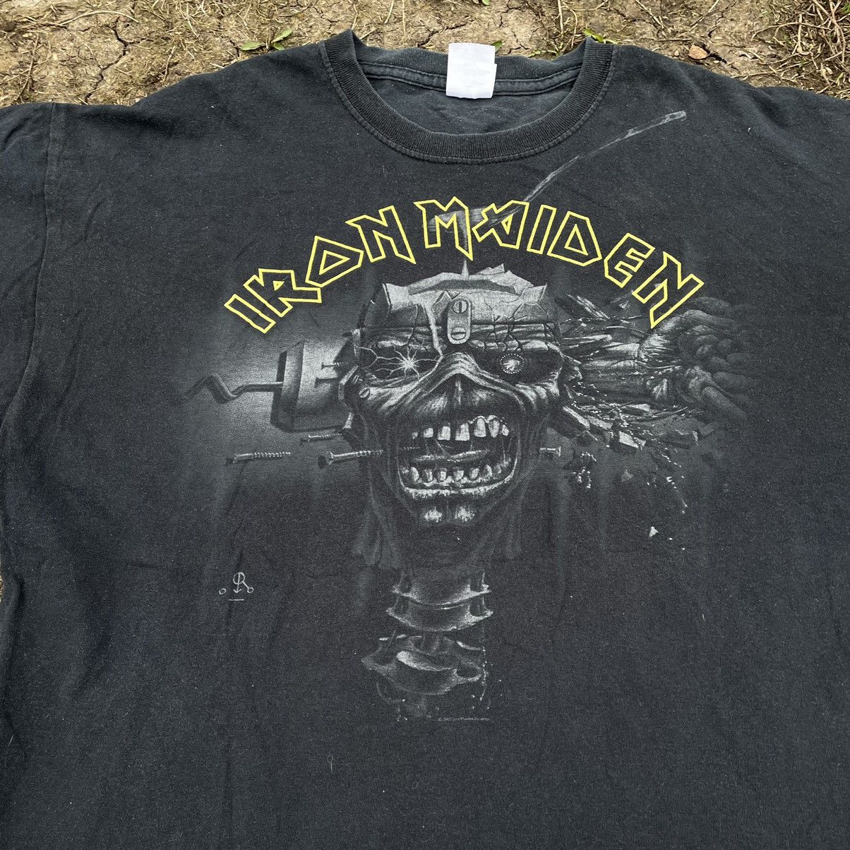 Vintage Vintage Y2K Iron Maiden Graphic Tee Sun Faded Band Rock XL Size US XL / EU 56 / 4 - 5 Thumbnail