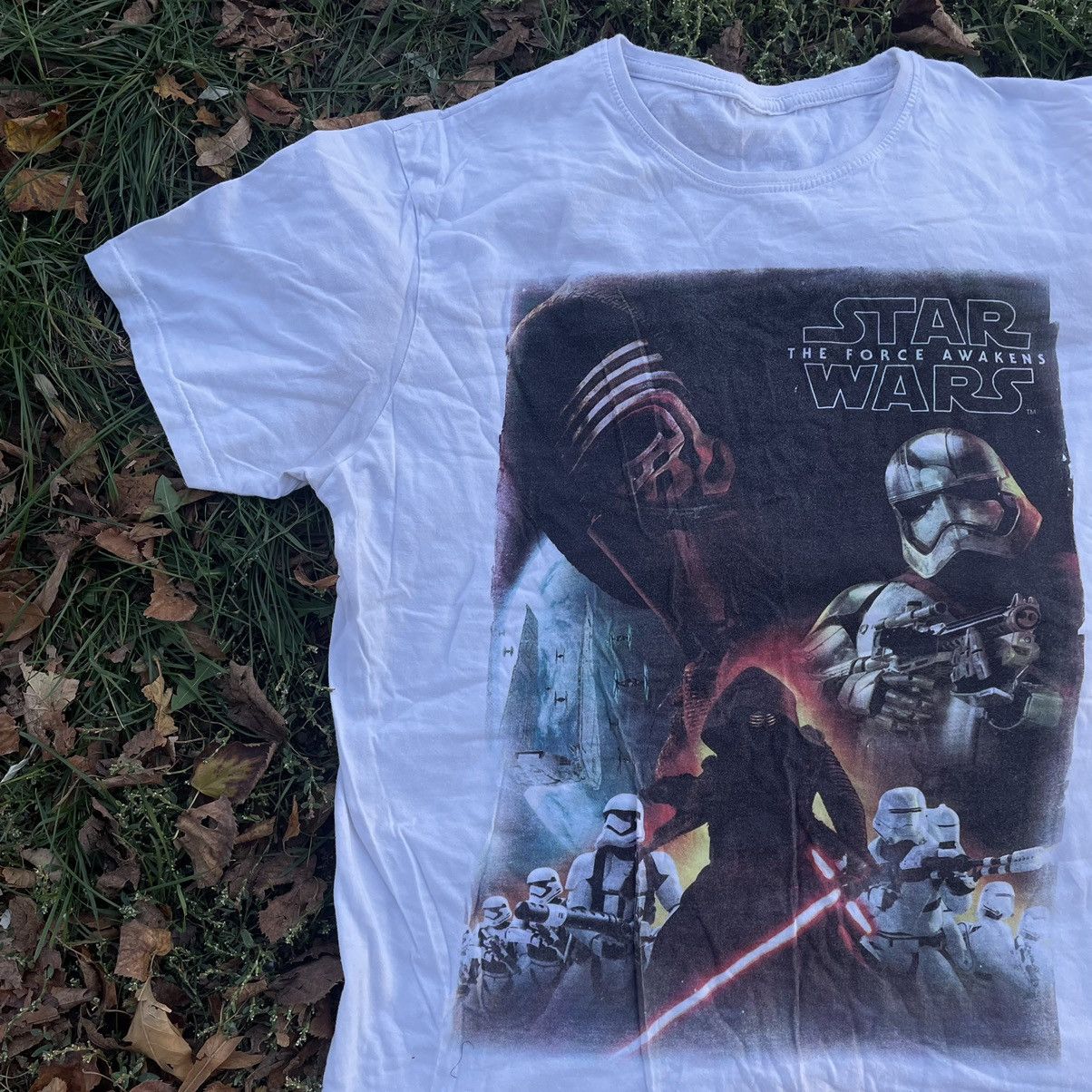 Vintage Vintage Y2K Sun Faded Star Wars Graphic Tee Streetwear M Size US M / EU 48-50 / 2 - 3 Thumbnail