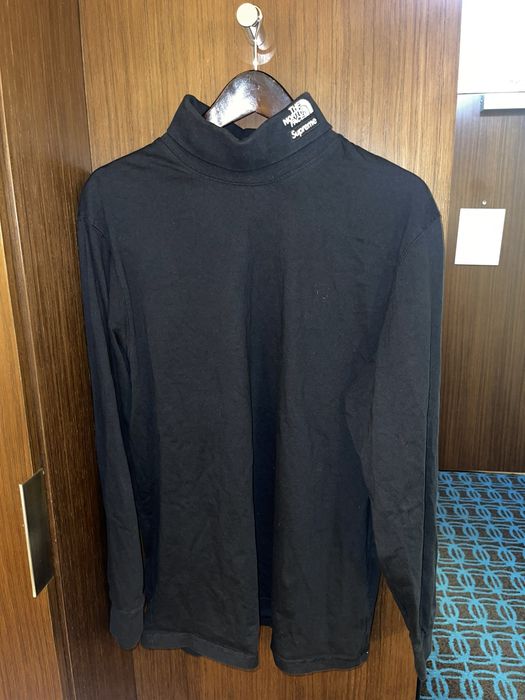 Supreme best sale tnf turtleneck