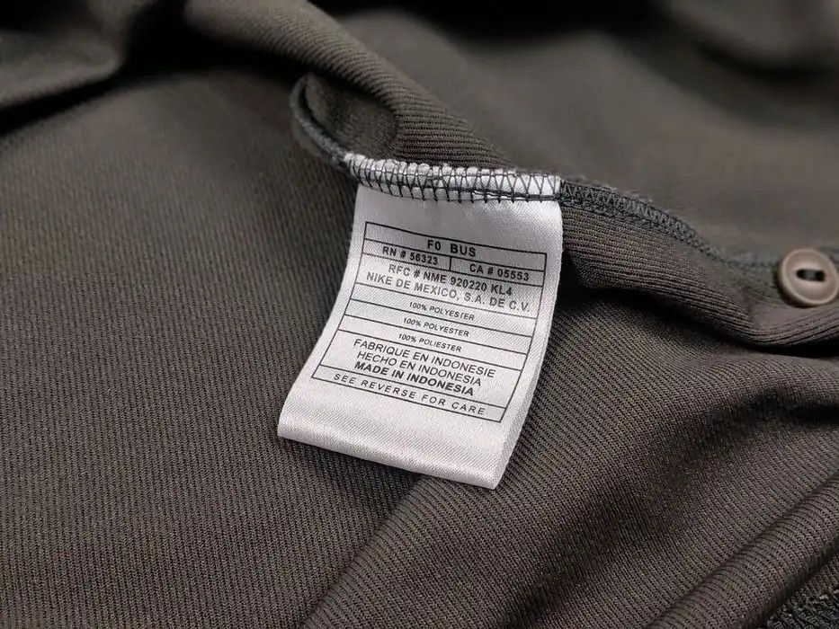 Nike ACG Vintage 90's Nike ACG Olive button Shirt with Pockets Size US L / EU 52-54 / 3 - 9 Thumbnail