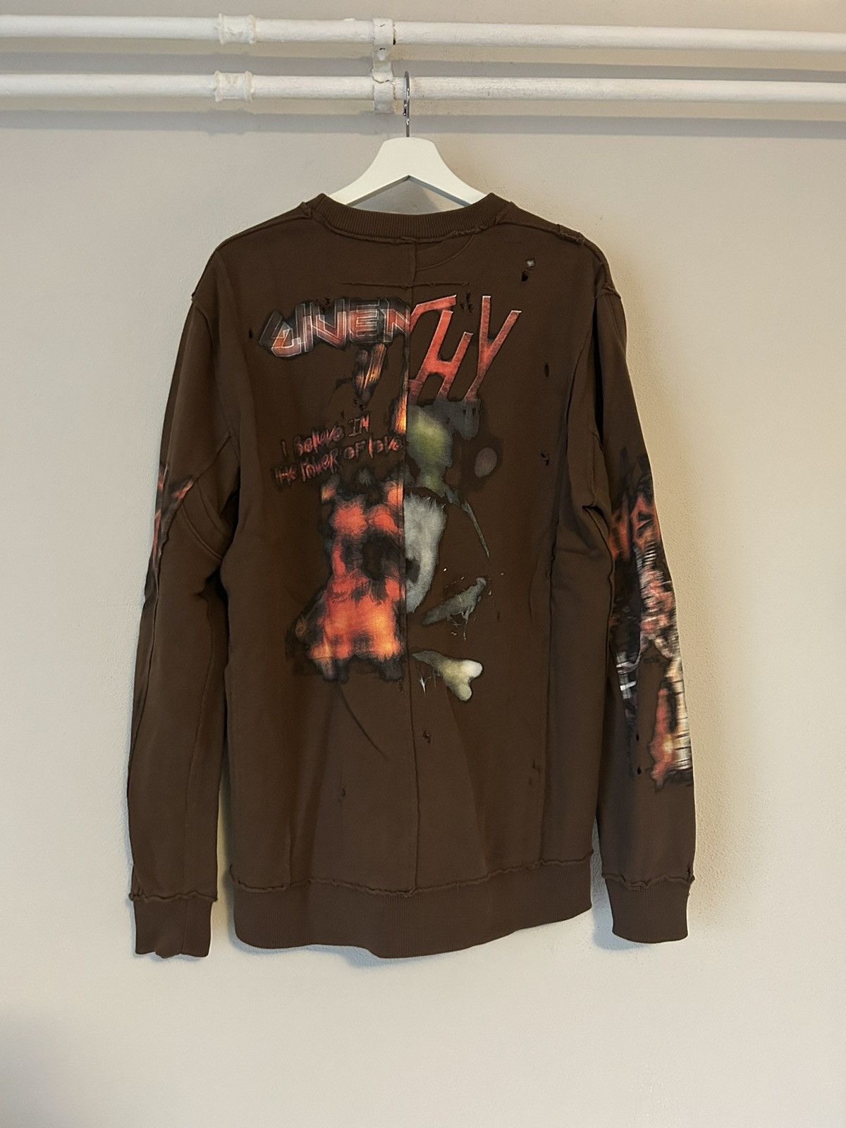 Givenchy Givenchy FW16 Heavy Metal Printed and Distressed Sweatshirt Size US M / EU 48-50 / 2 - 6 Thumbnail