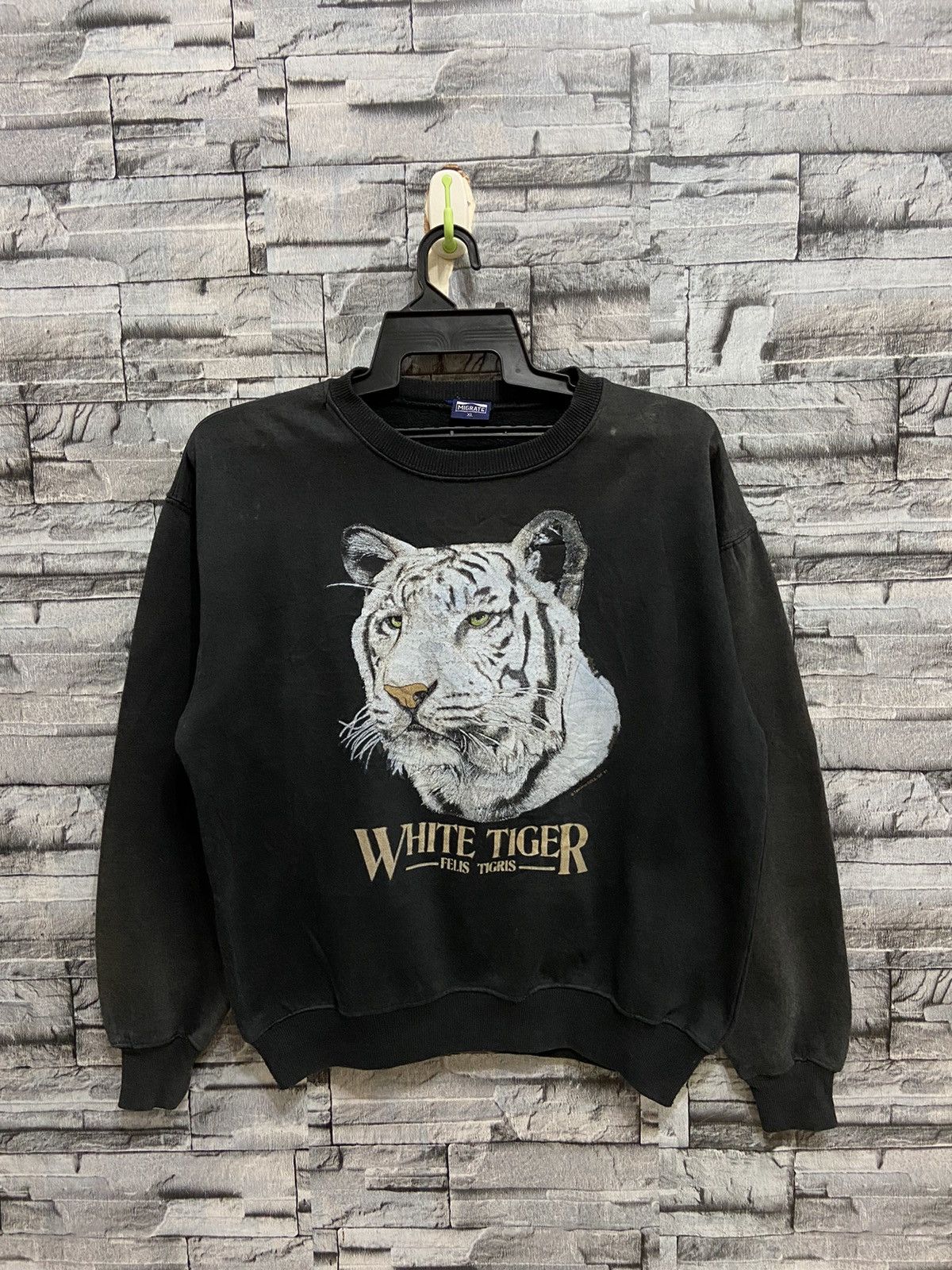 Vintage Vintage white Tiger big logo animal sweatshirt Size US XL / EU 56 / 4 - 2 Thumbnail