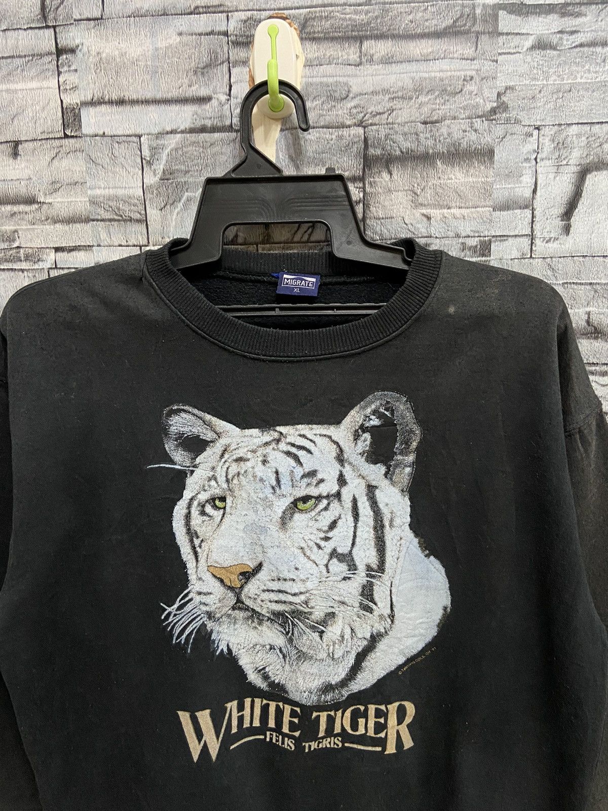 Vintage Vintage white Tiger big logo animal sweatshirt Size US XL / EU 56 / 4 - 3 Thumbnail