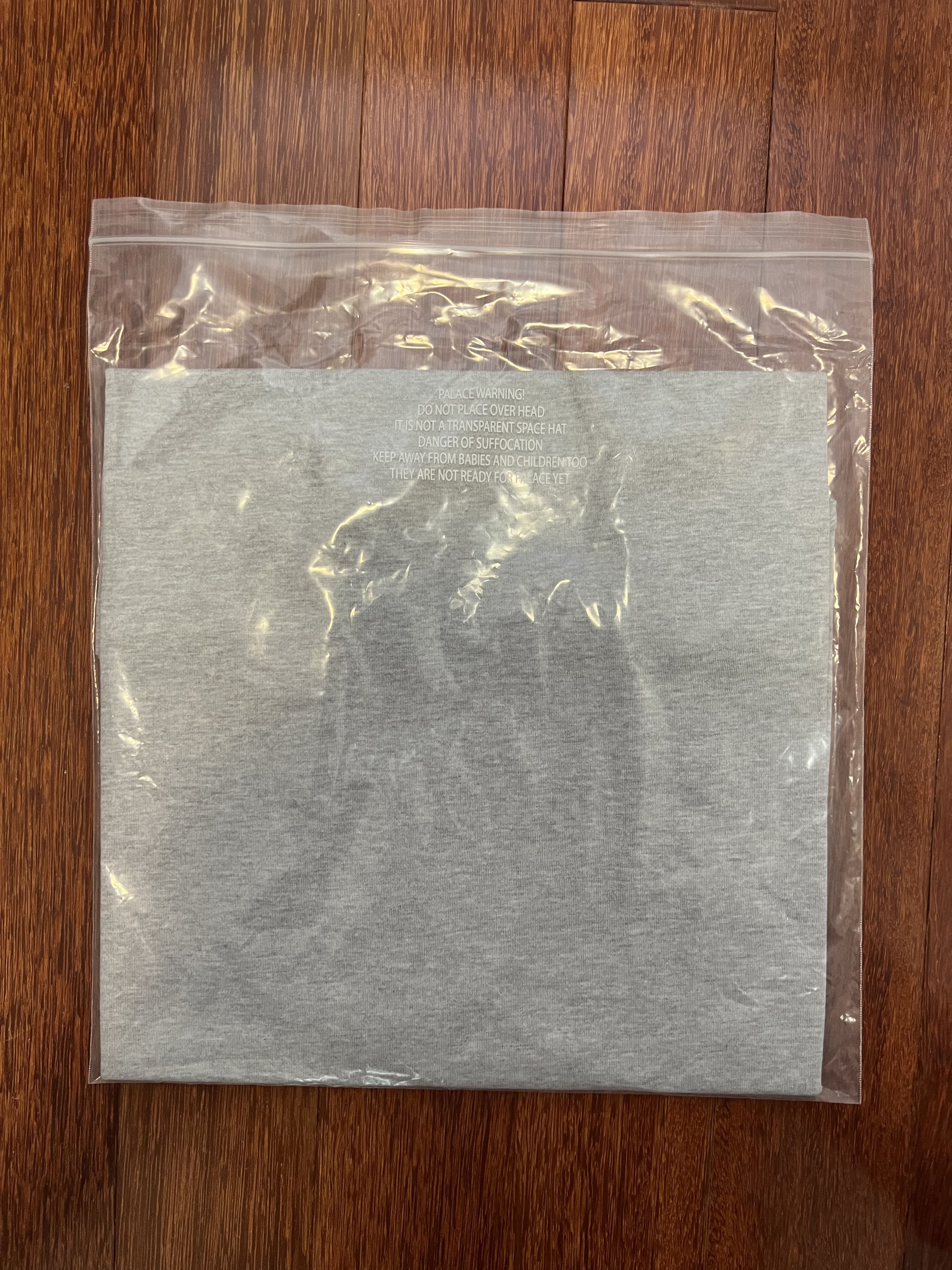 Palace 💚 2020 Palace Tri Gaine T-Shirt Grey Medium NEW Size US M / EU 48-50 / 2 - 4 Thumbnail