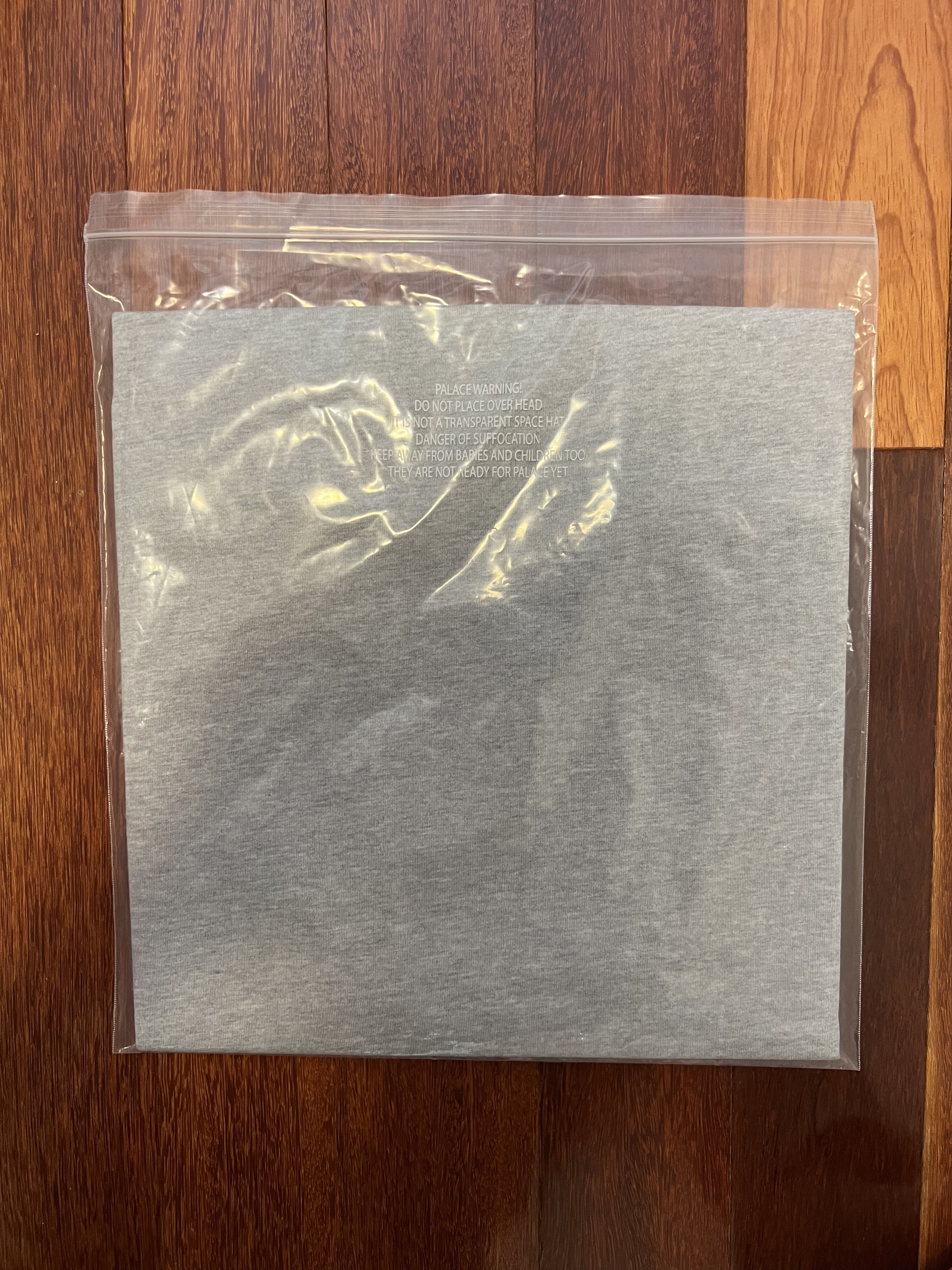 Palace 💚 2020 Palace Tri Gaine T-Shirt Grey Large NEW Size US L / EU 52-54 / 3 - 4 Thumbnail