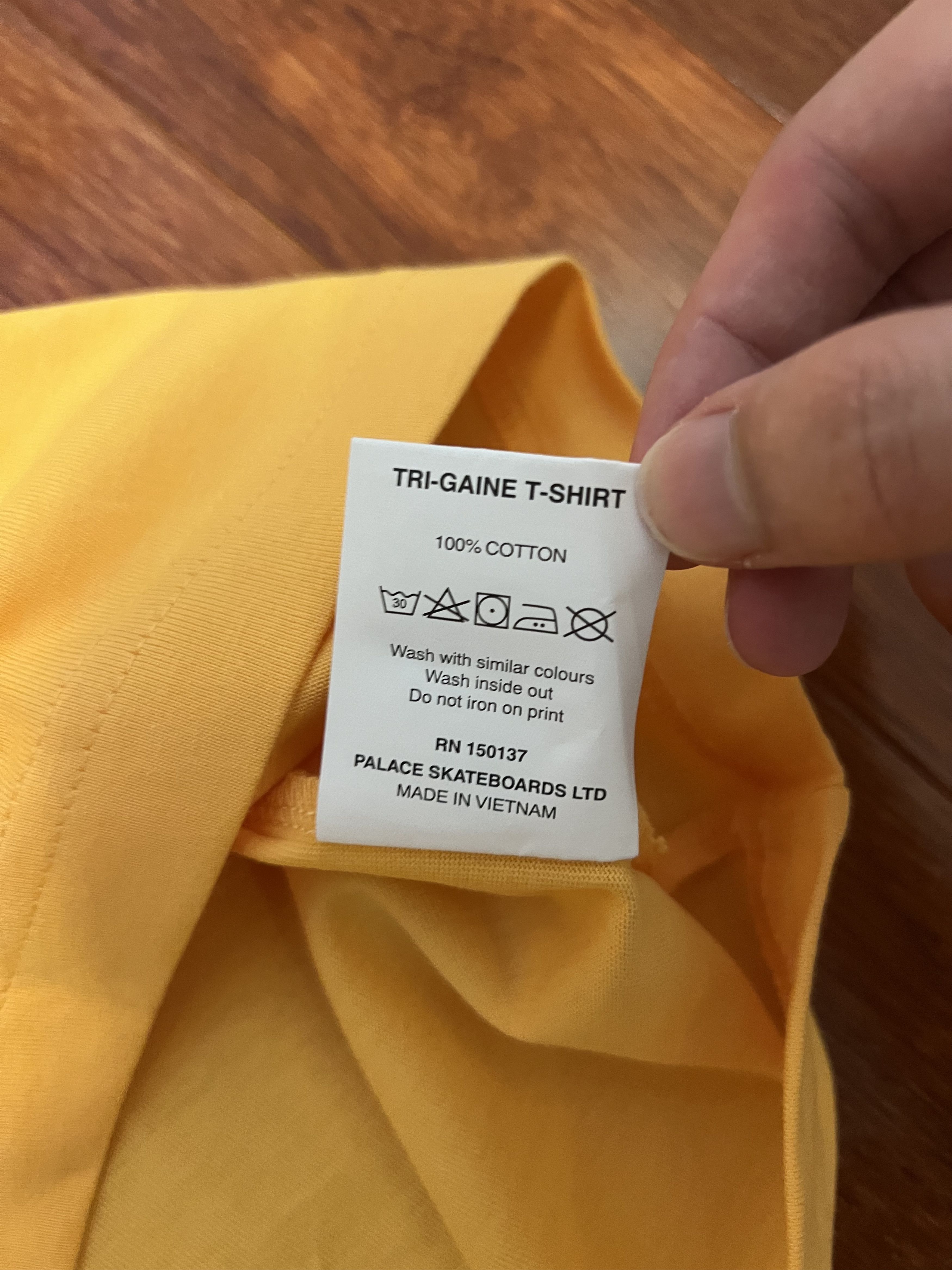 Palace 💚 2020 Palace Tri Gaine T-Shirt Yellow Medium NEW Size US M / EU 48-50 / 2 - 12 Thumbnail
