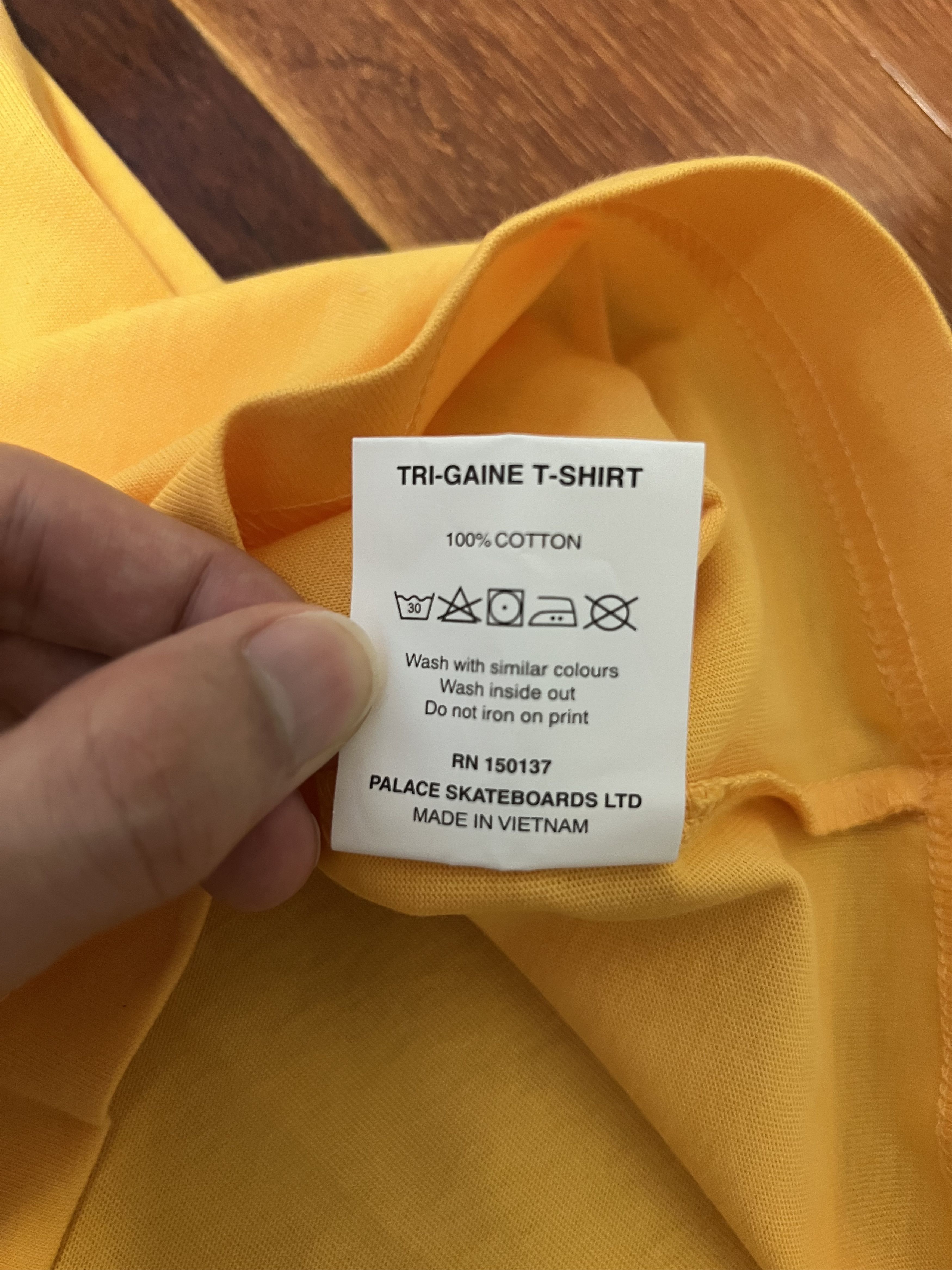 Palace 💚 2020 Palace Tri Gaine T-Shirt Yellow Large NEW Size US L / EU 52-54 / 3 - 12 Thumbnail