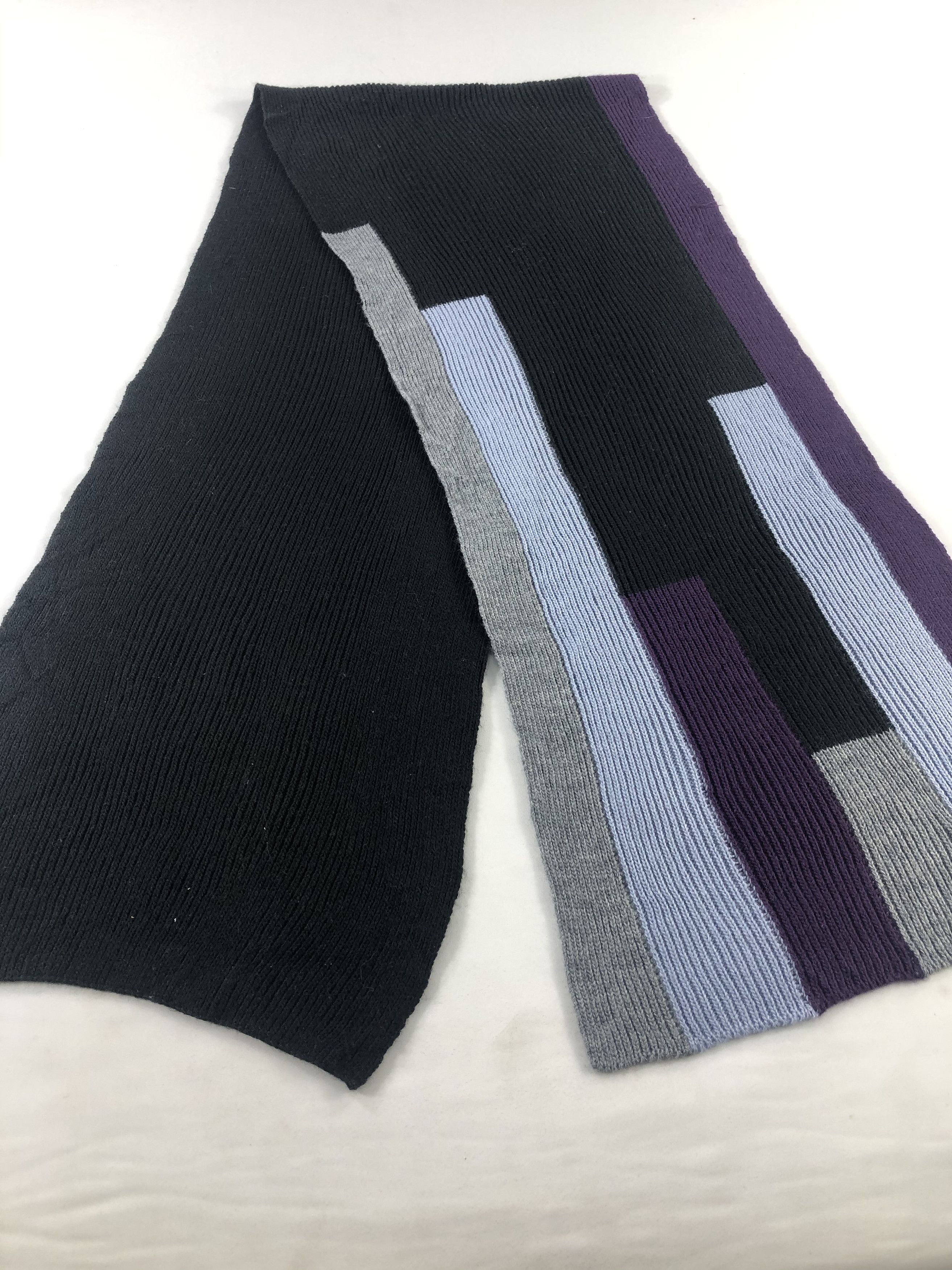 DKNY DKNY Scarf / Muffler / Neckwear Size ONE SIZE - 2 Thumbnail
