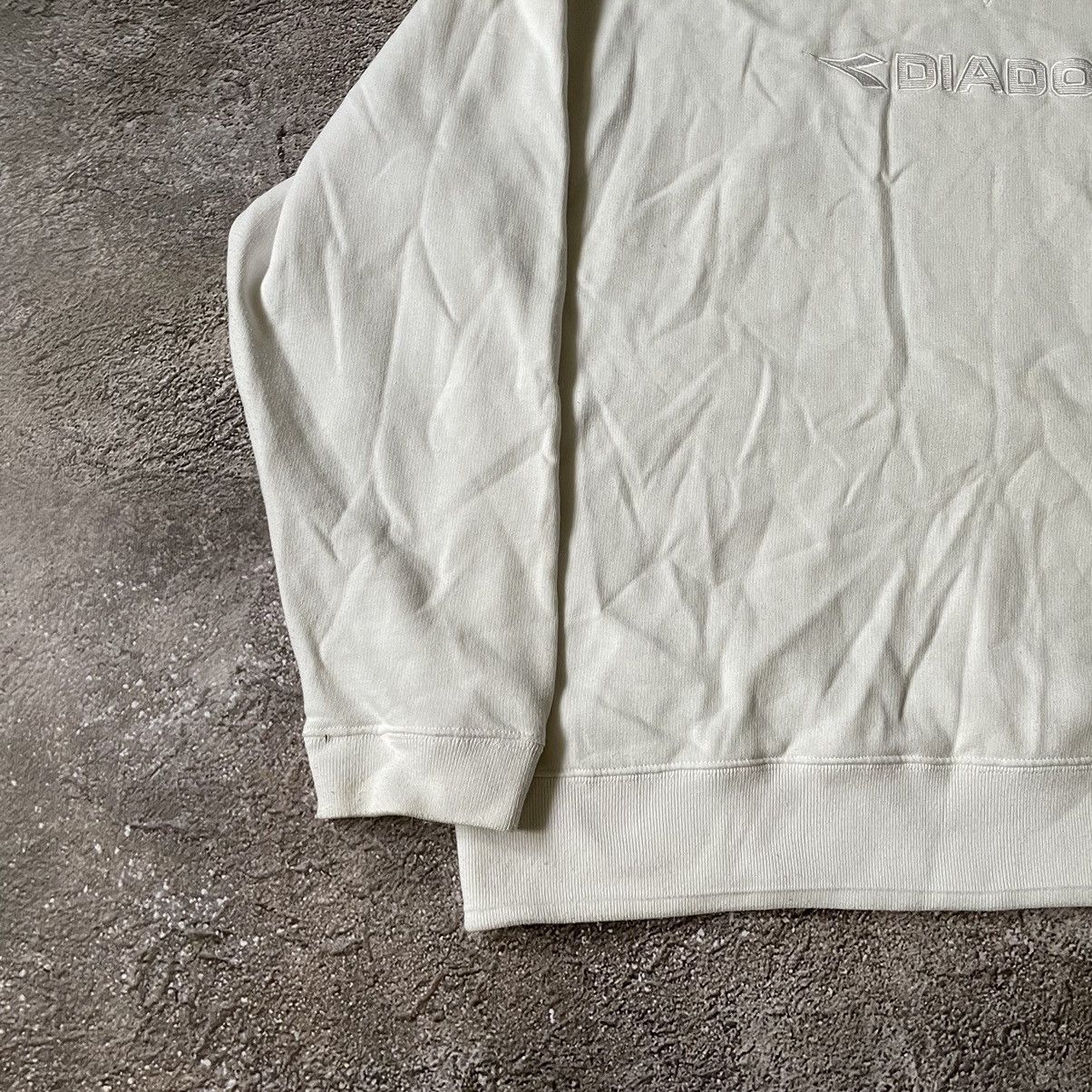 Vintage Vintage 90s Diadora Centre Logo Crewneck Streetwear Boxy L Size US L / EU 52-54 / 3 - 7 Thumbnail