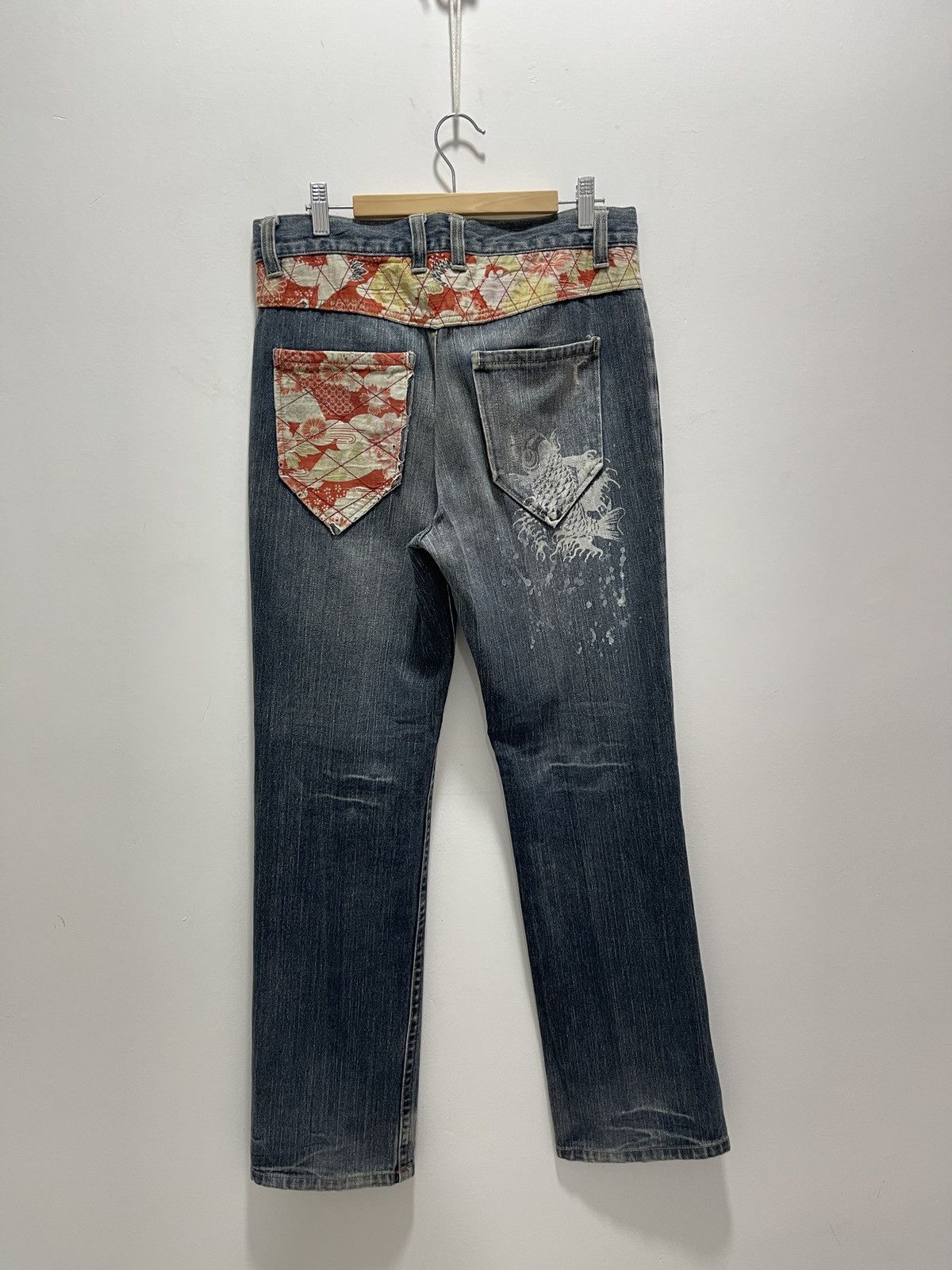 Japanese Brand × Vintage JAPANESE KOI FISH FLORAL FADED DISTRESSED DENIM JEANS Size US 30 / EU 46 - 8 Thumbnail