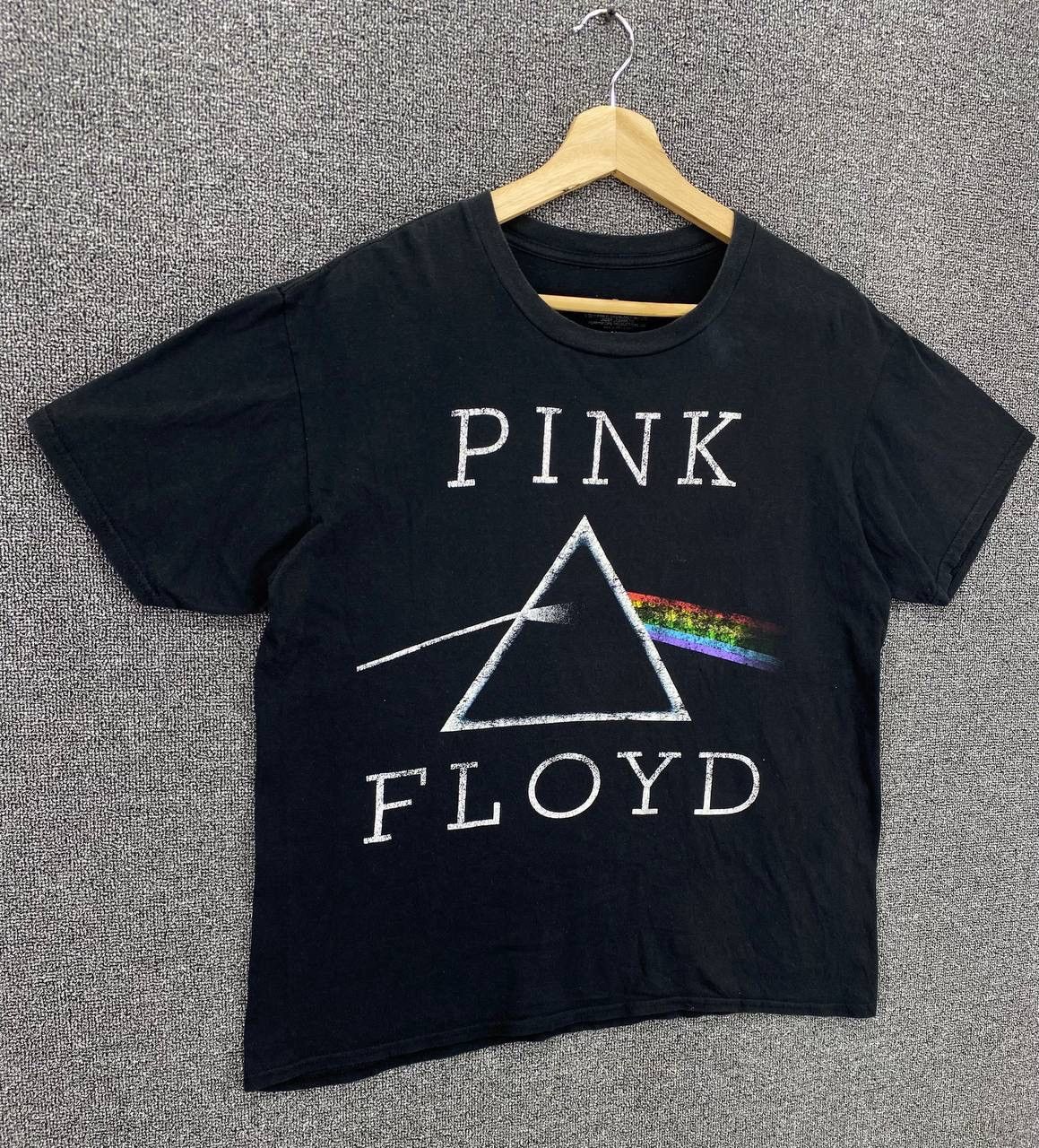 Band Tees Pink Floyd Rainbow Punk Rock Band Tees T Shirts Size US M / EU 48-50 / 2 - 2 Thumbnail