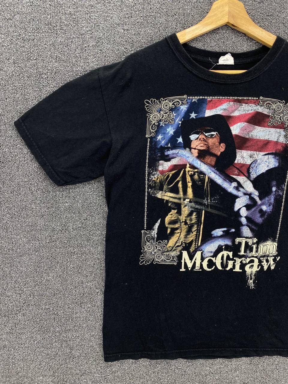 Band Tees Tim McGraw Southern Voice Tour Tees Rock Band Tees T Shirts Size US M / EU 48-50 / 2 - 3 Thumbnail