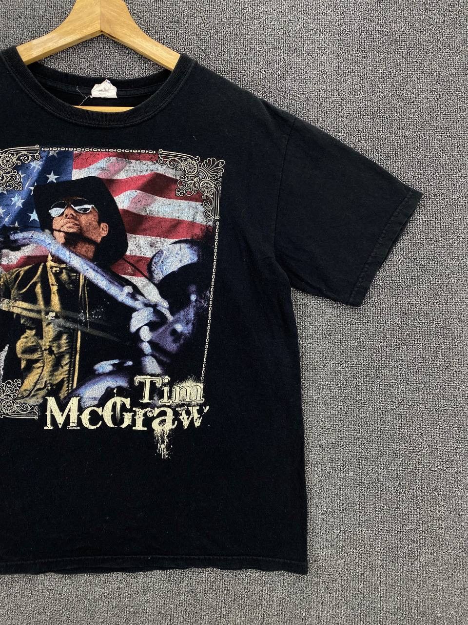 Band Tees Tim McGraw Southern Voice Tour Tees Rock Band Tees T Shirts Size US M / EU 48-50 / 2 - 4 Thumbnail