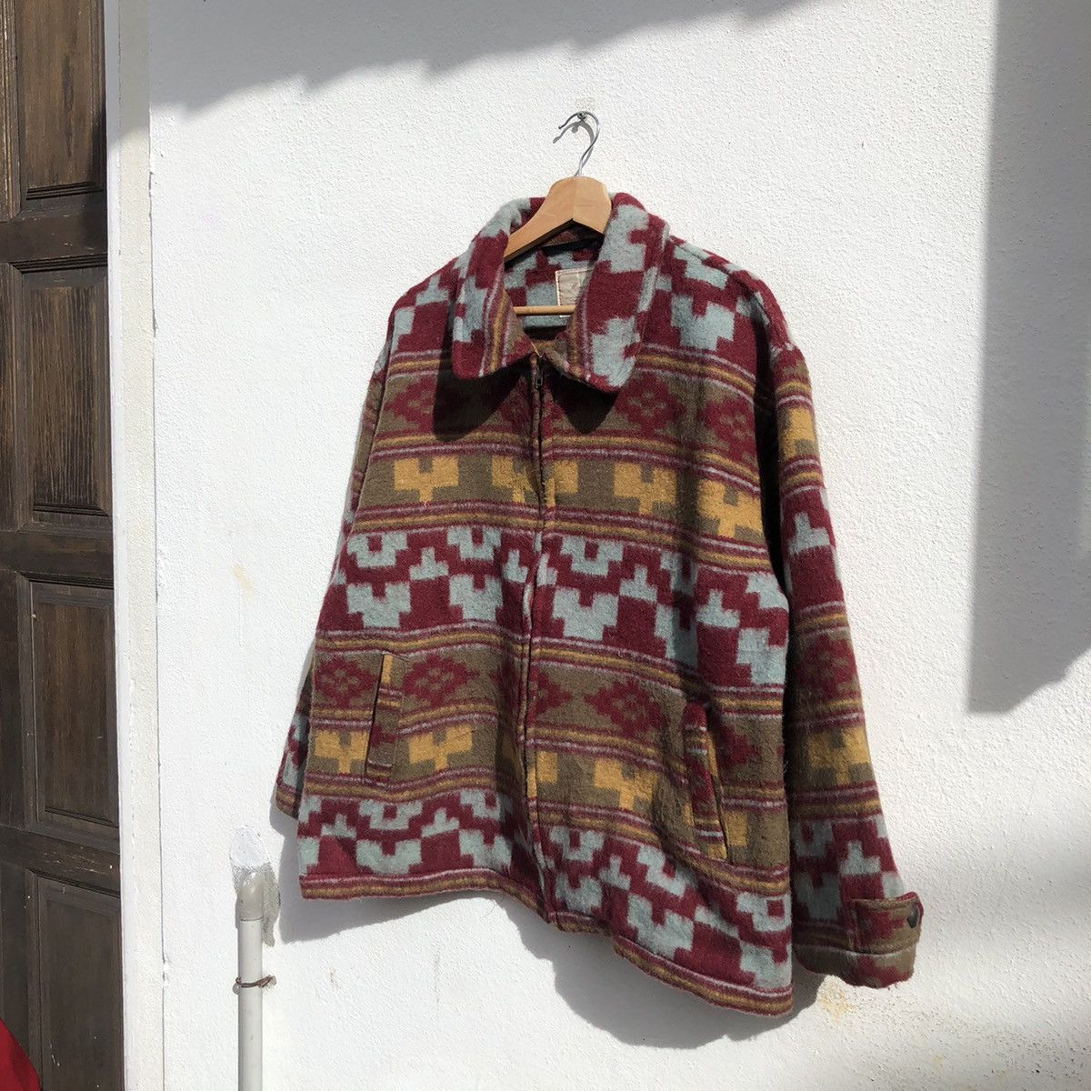 Japanese Brand VINTAGE AZTEC NAVAJO DESIGN JACKET MARVELOUS PRINTED FLEECE Size US M / EU 48-50 / 2 - 2 Thumbnail