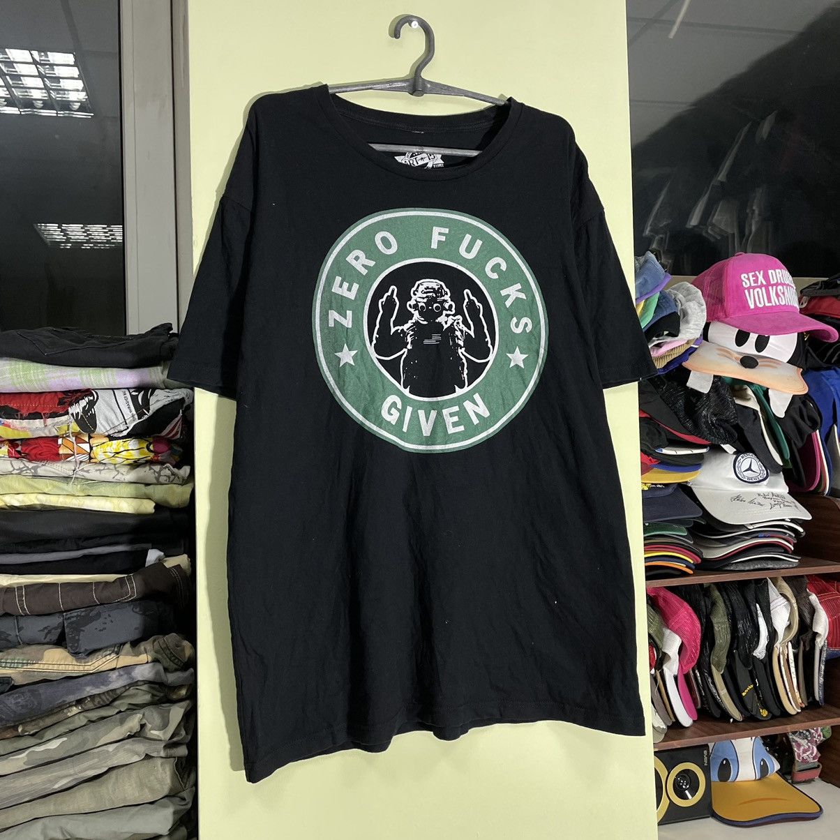 Vintage Vintage Y2K Faded Graphic Tee Streetwear Skate Black Baggy L Size US L / EU 52-54 / 3 - 3 Thumbnail