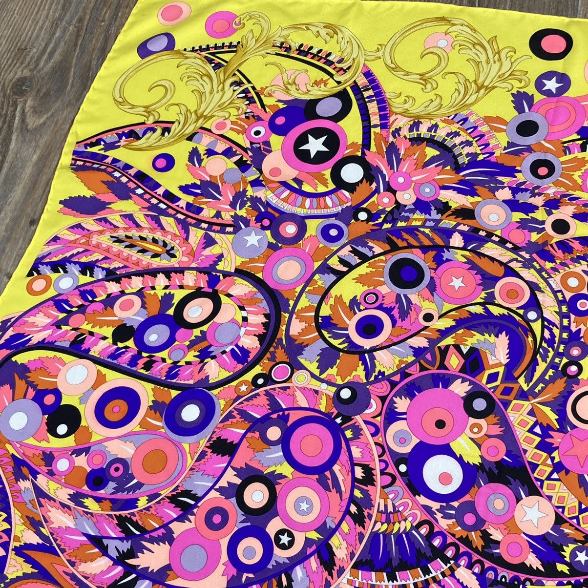 Versace Versace yellow stars floral silk scarf Size ONE SIZE - 5 Thumbnail