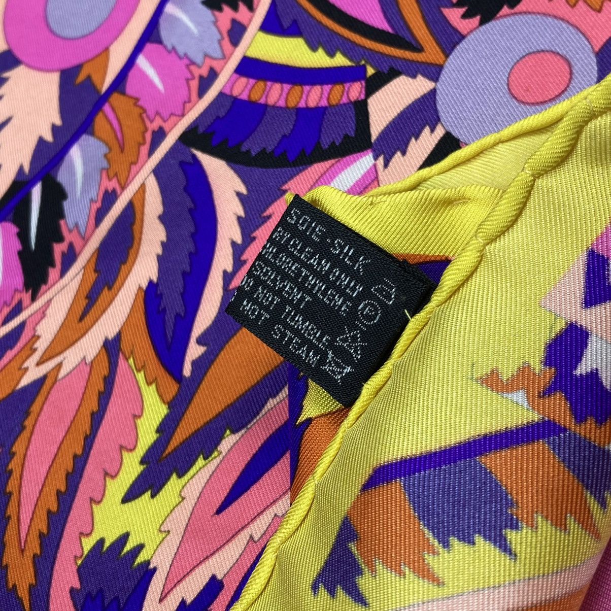 Versace Versace yellow stars floral silk scarf Size ONE SIZE - 14 Thumbnail