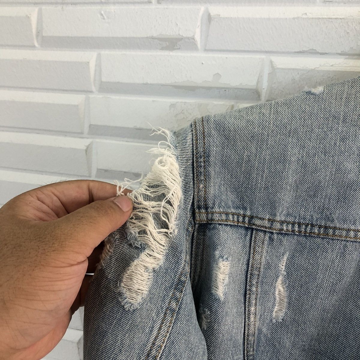 Other VINTAGE TRAFALUC DENIM WEAR ZARA DISTRESSED DENIM JACKET Size US M / EU 48-50 / 2 - 13 Thumbnail
