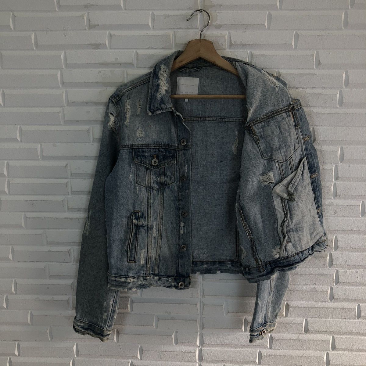 Other VINTAGE TRAFALUC DENIM WEAR ZARA DISTRESSED DENIM JACKET Size US M / EU 48-50 / 2 - 14 Thumbnail