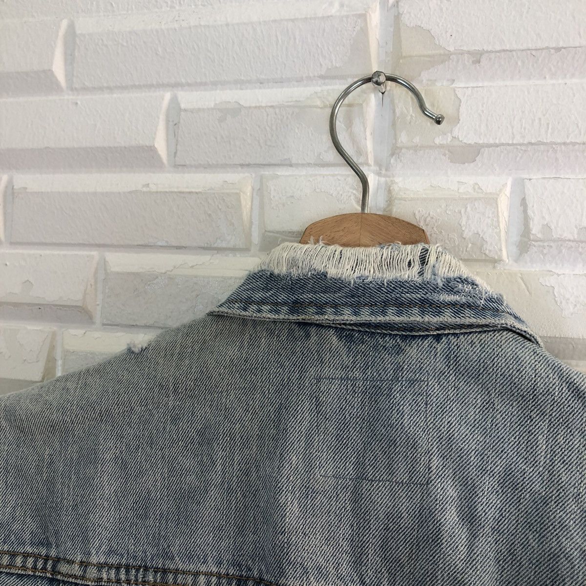 Other VINTAGE TRAFALUC DENIM WEAR ZARA DISTRESSED DENIM JACKET Size US M / EU 48-50 / 2 - 11 Thumbnail