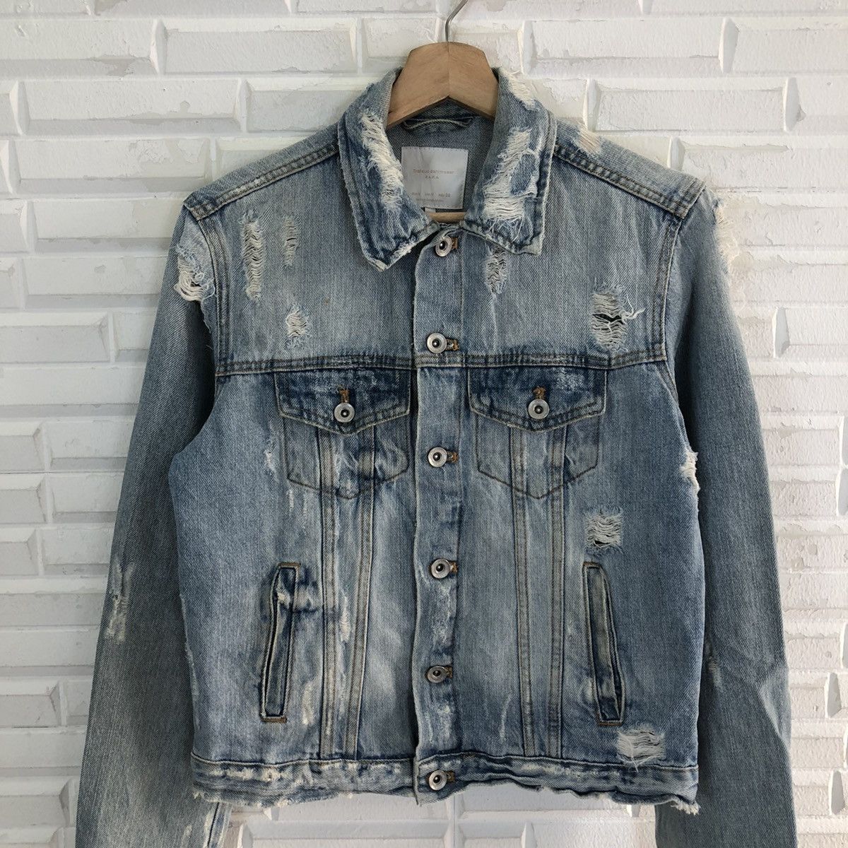 Other VINTAGE TRAFALUC DENIM WEAR ZARA DISTRESSED DENIM JACKET Size US M / EU 48-50 / 2 - 3 Thumbnail