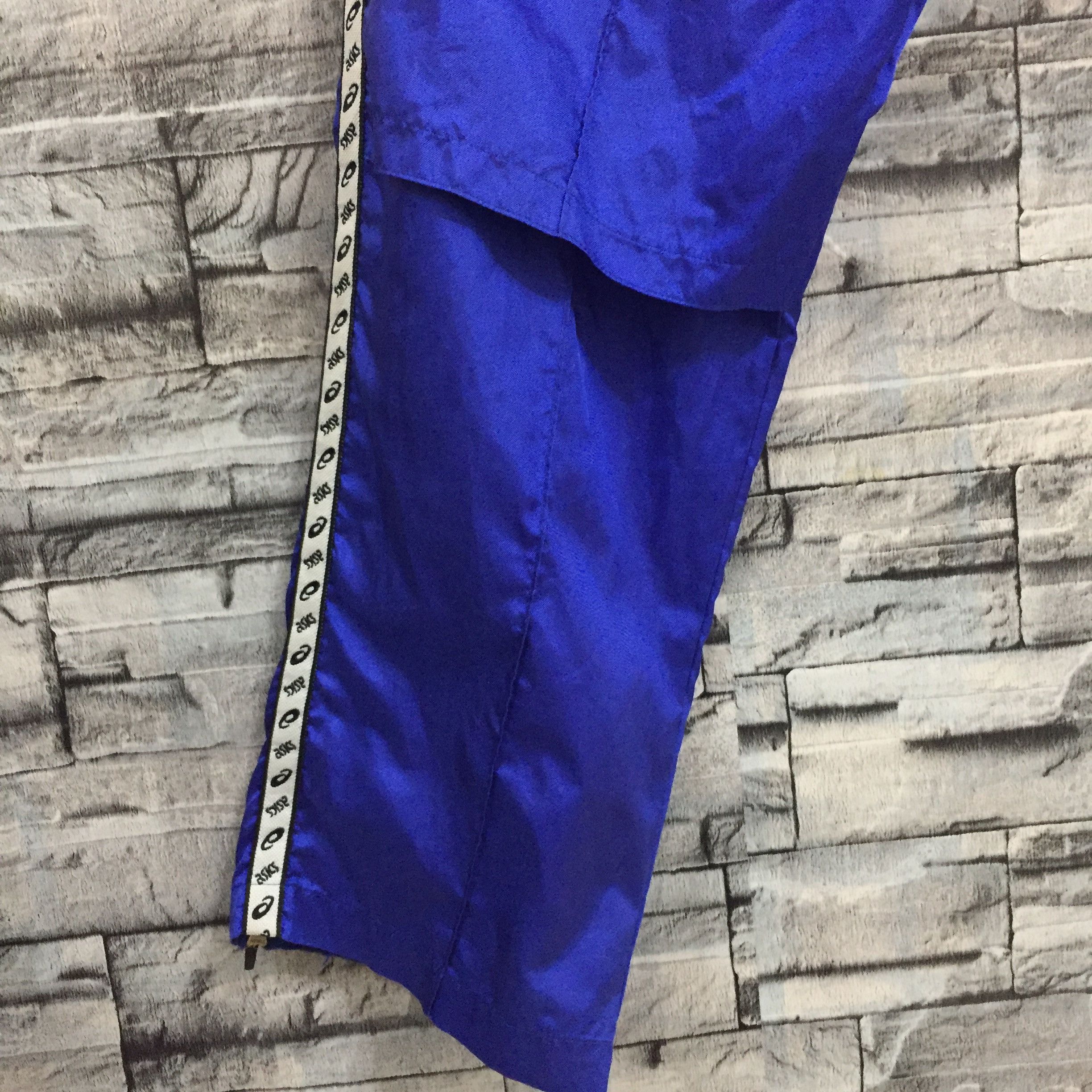Asics Vintage ASICS track pant stripe tape logo size M (W 26 - 34 Size US 30 / EU 46 - 7 Thumbnail