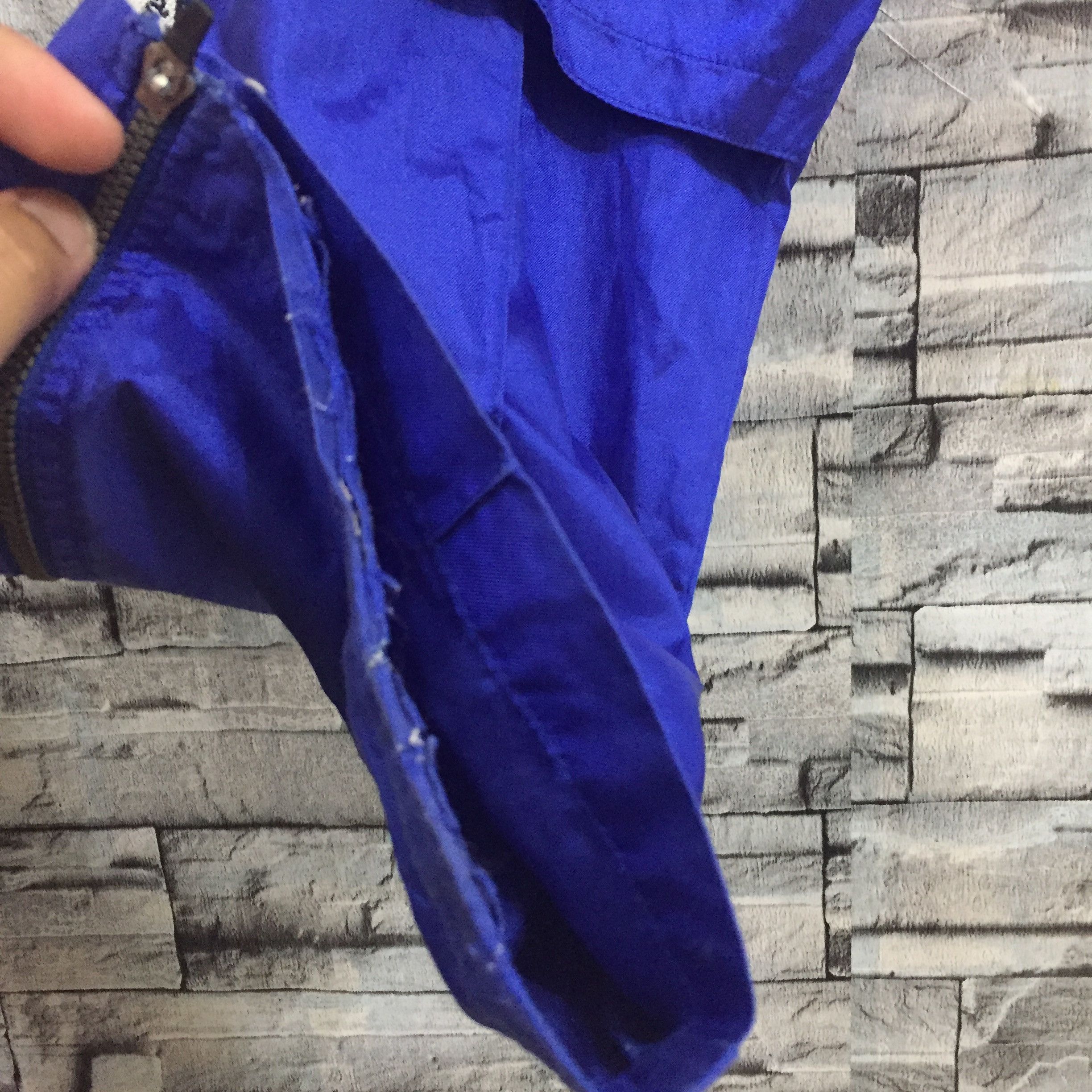 Asics Vintage ASICS track pant stripe tape logo size M (W 26 - 34 Size US 30 / EU 46 - 8 Thumbnail