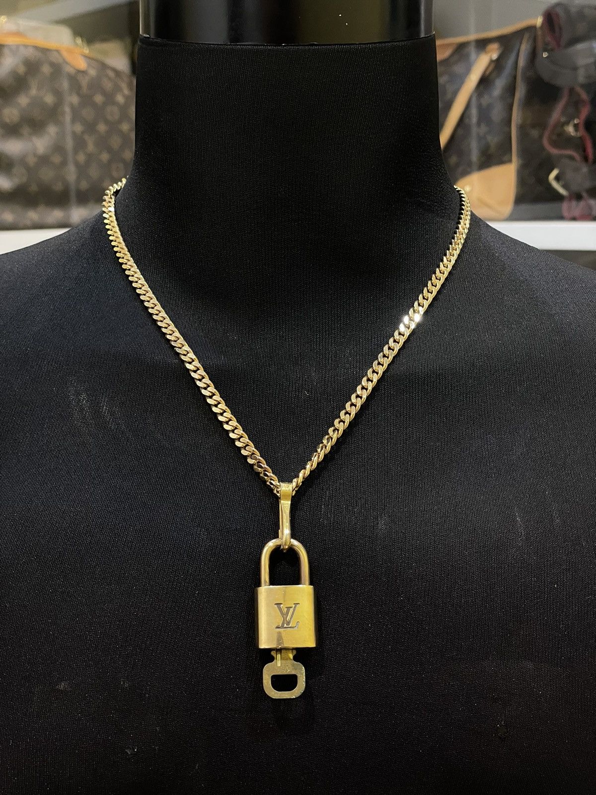 Louis Vuitton Louis Vuitton padlock / key / chain gold | Grailed