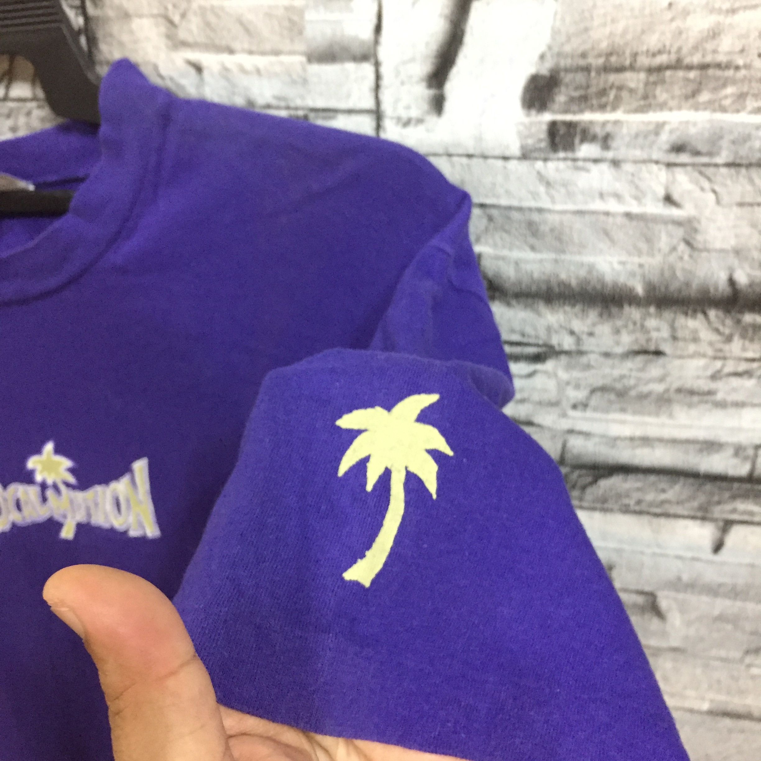 Vintage Vintage Local Motion t shirt surfwear skatewear big design Size US M / EU 48-50 / 2 - 6 Thumbnail