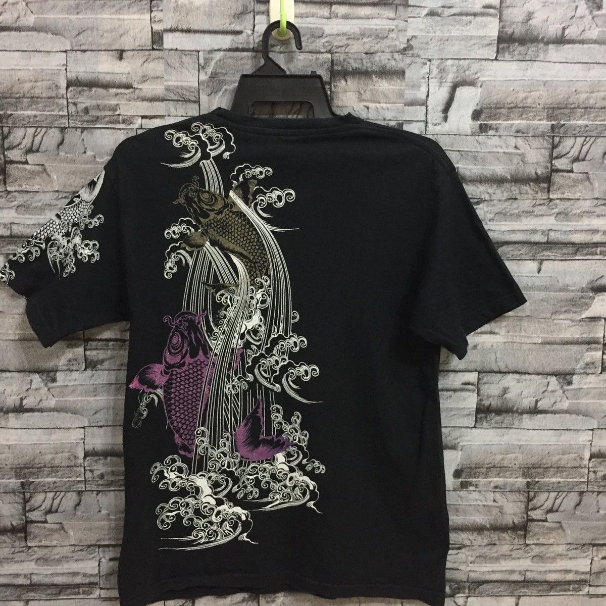 Japanese Brand Vintage Koi Fish t shirt big logo size LL fit L black Size US L / EU 52-54 / 3 - 6 Thumbnail